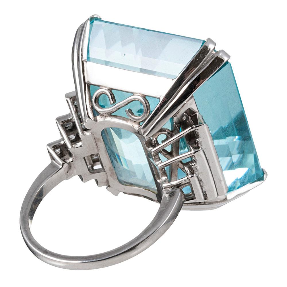 72 Carat Aquamarine and Diamond Ring In Good Condition In Carmel-by-the-Sea, CA