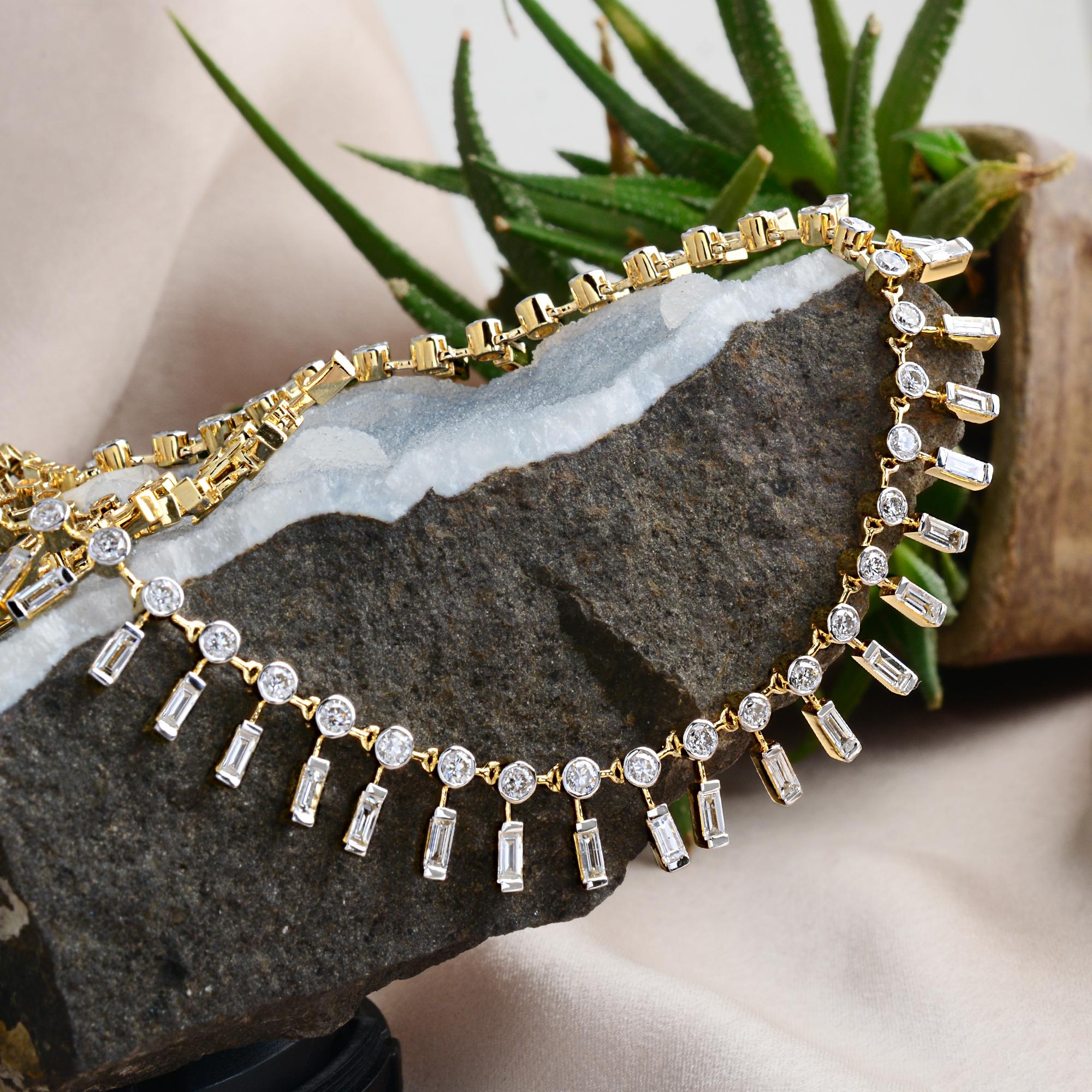 Baguette Cut 7.2 Carat Baguette and Round Cut Chain Necklace 18 Karat Yellow Gold Jewelry For Sale