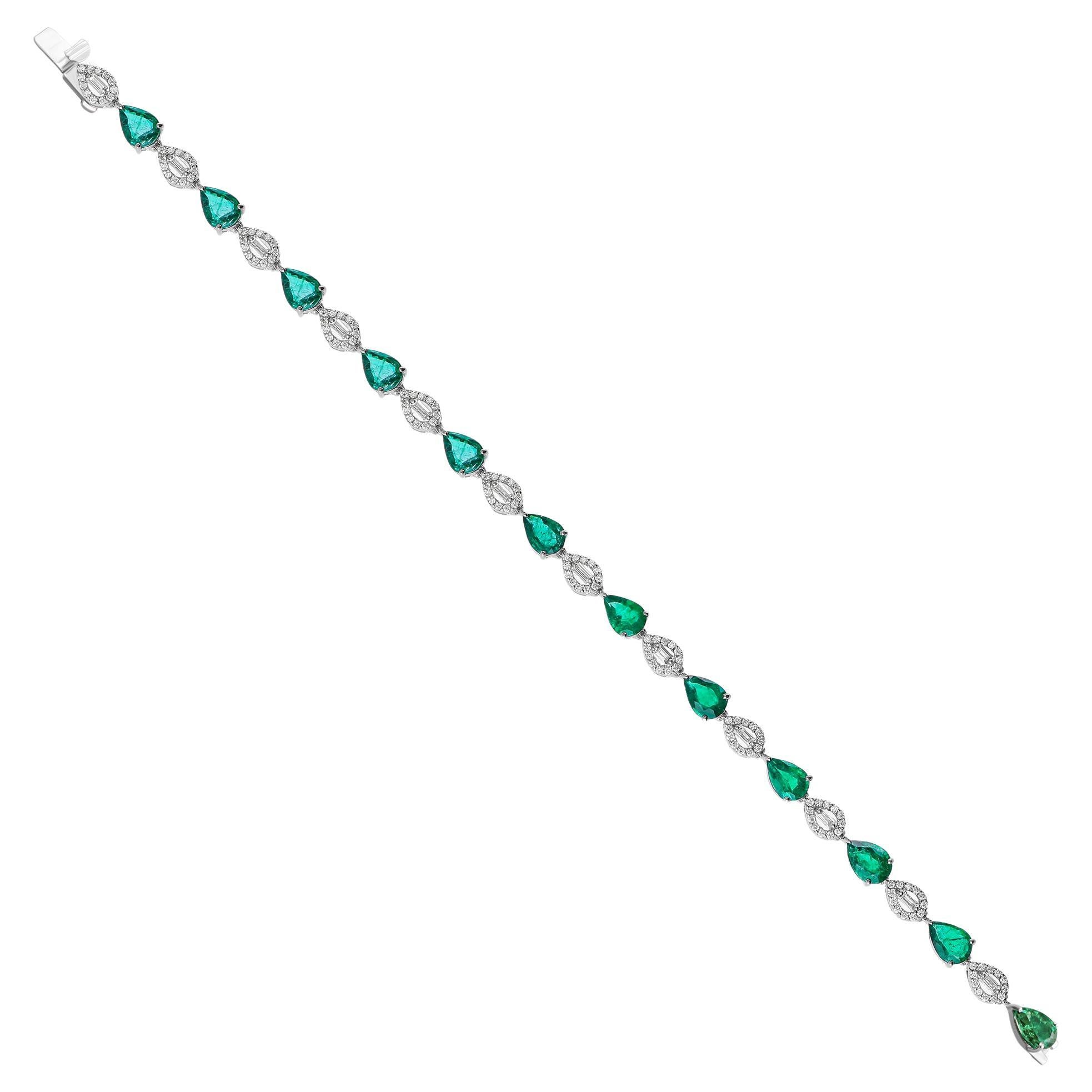 7.2 Carat Pear Zambian Emerald Bracelet 1.12 Ct SI/H Diamond 18 Karat White Gold