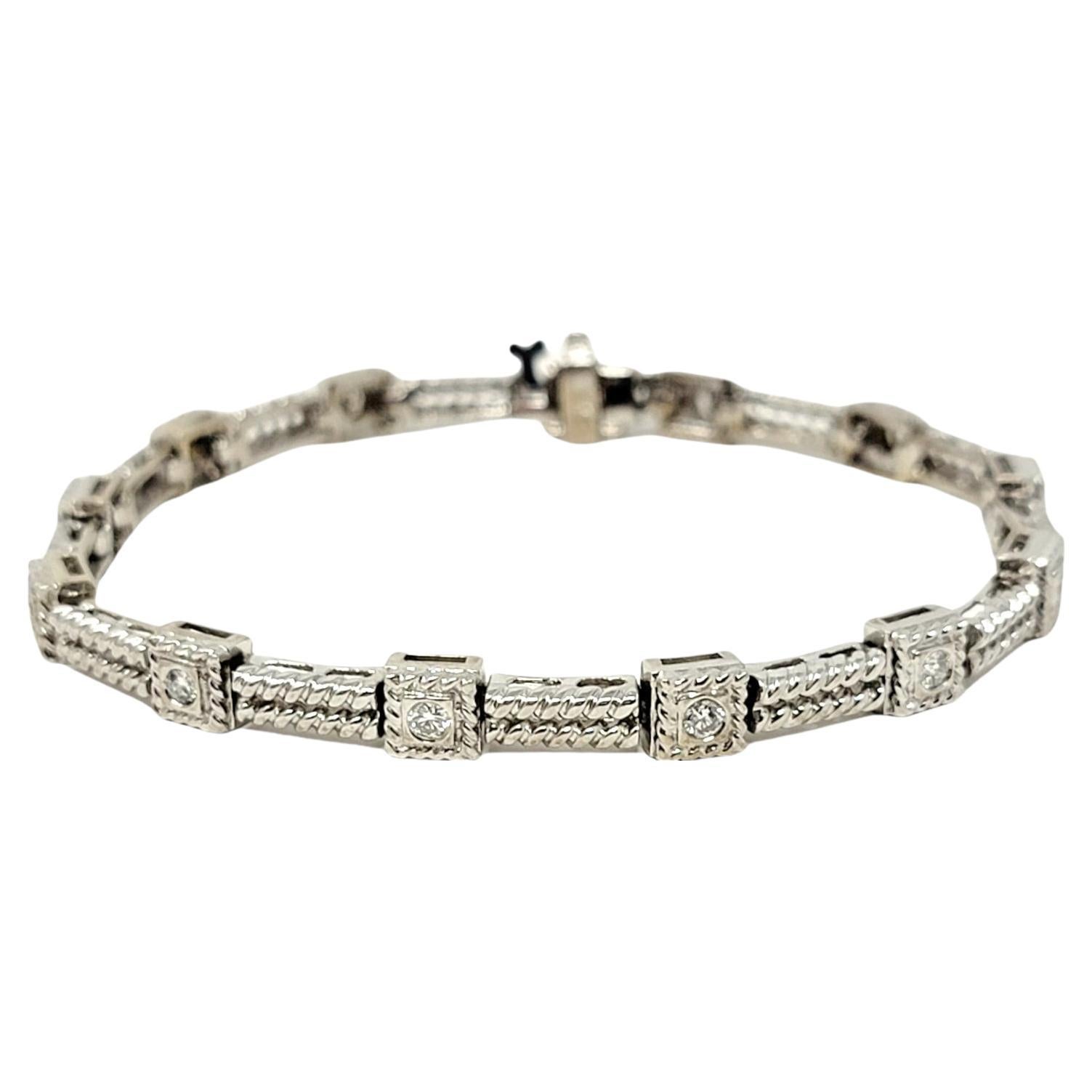 Bracelet à maillons torsadés en or blanc 14 carats avec diamants ronds de 0,72 carat