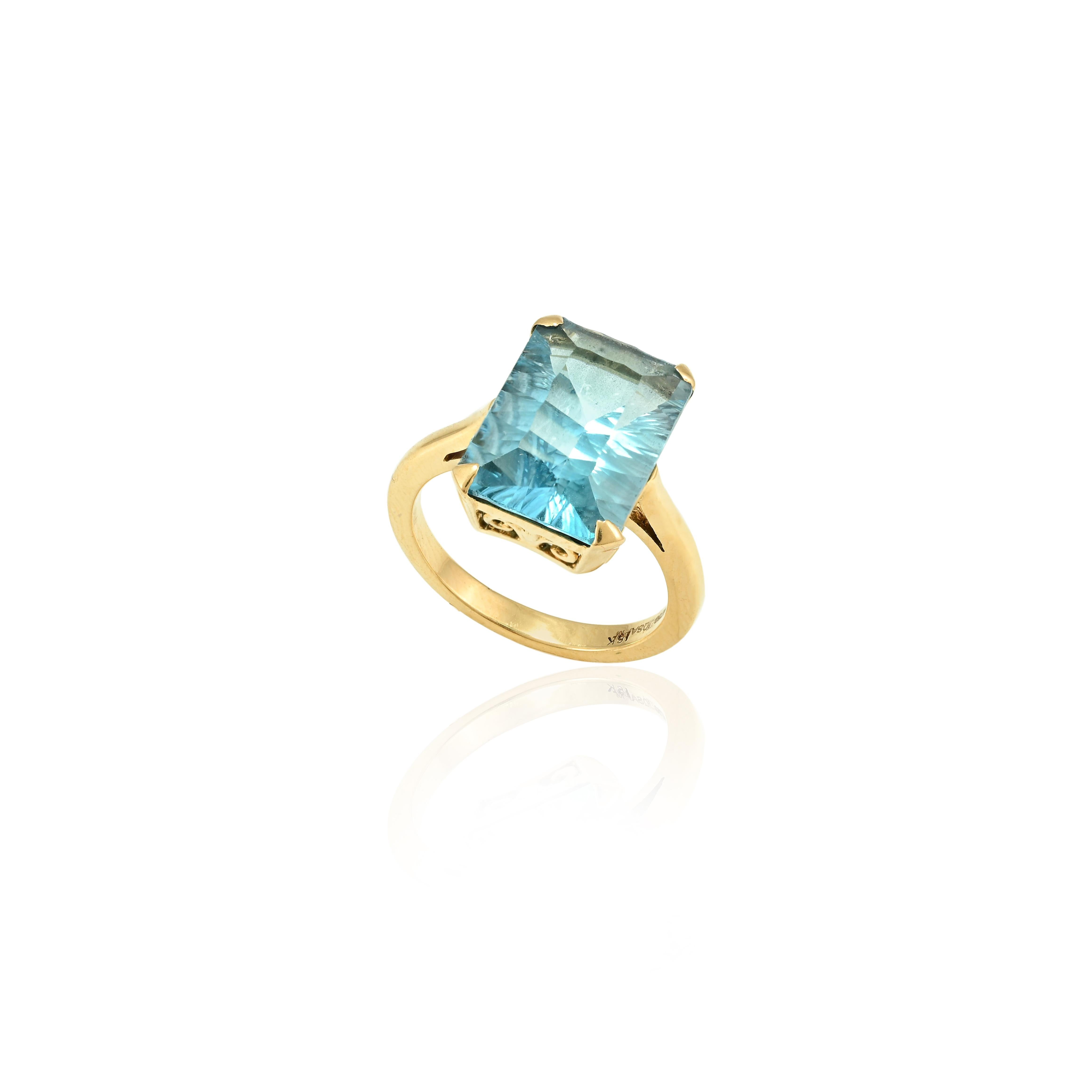 For Sale:  7.2 CTW Octagon Cut Swiss Blue Topaz Single Stone Ring 18k Solid Yellow Gold 7