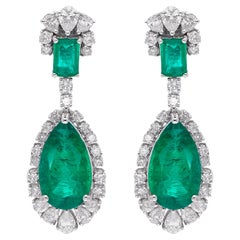 Orecchini a pendente con diamante smeraldo dello Zambia da 7,2 carati Gioielli in oro bianco 14 carati