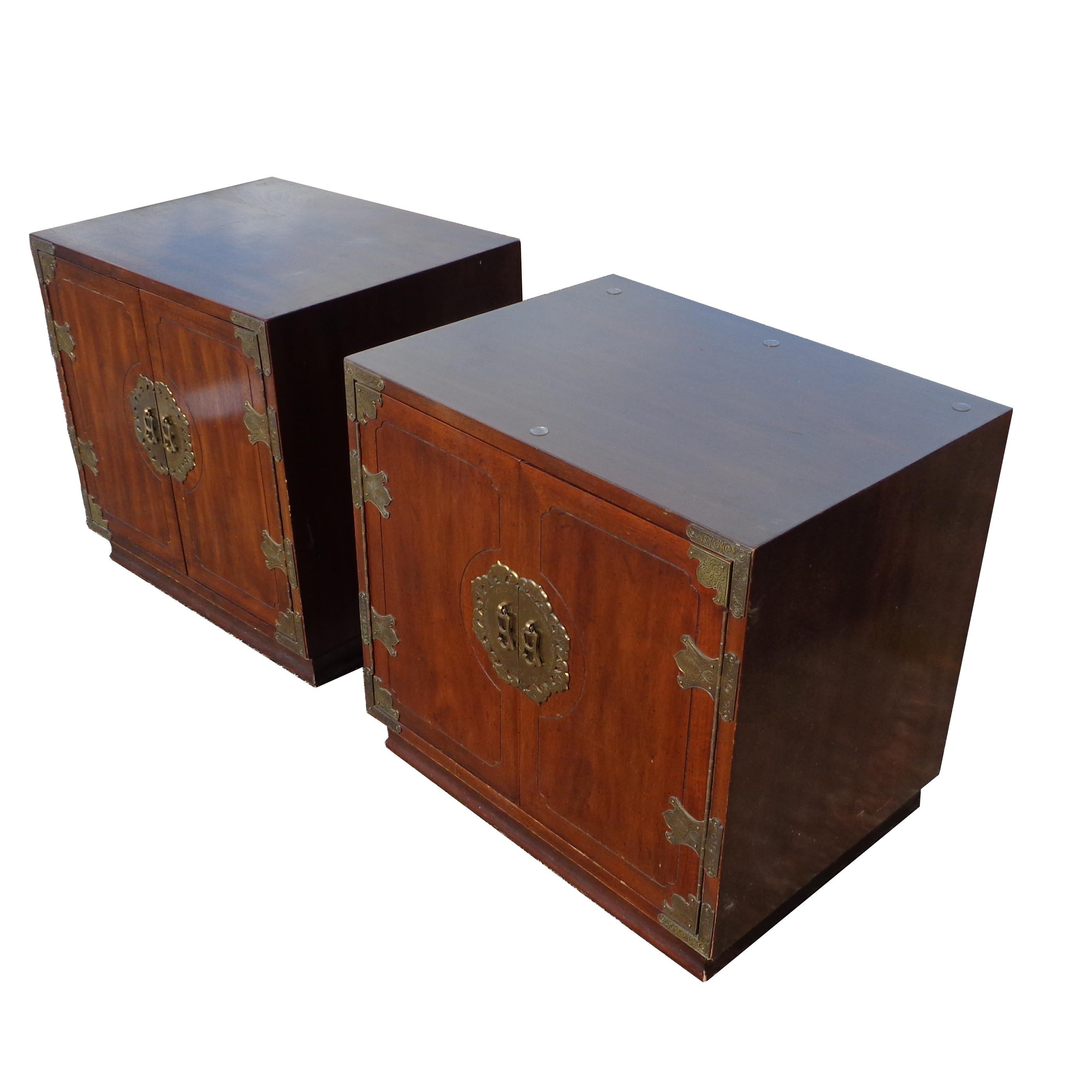 Walnut Henredon Tansu Campaign Dresser