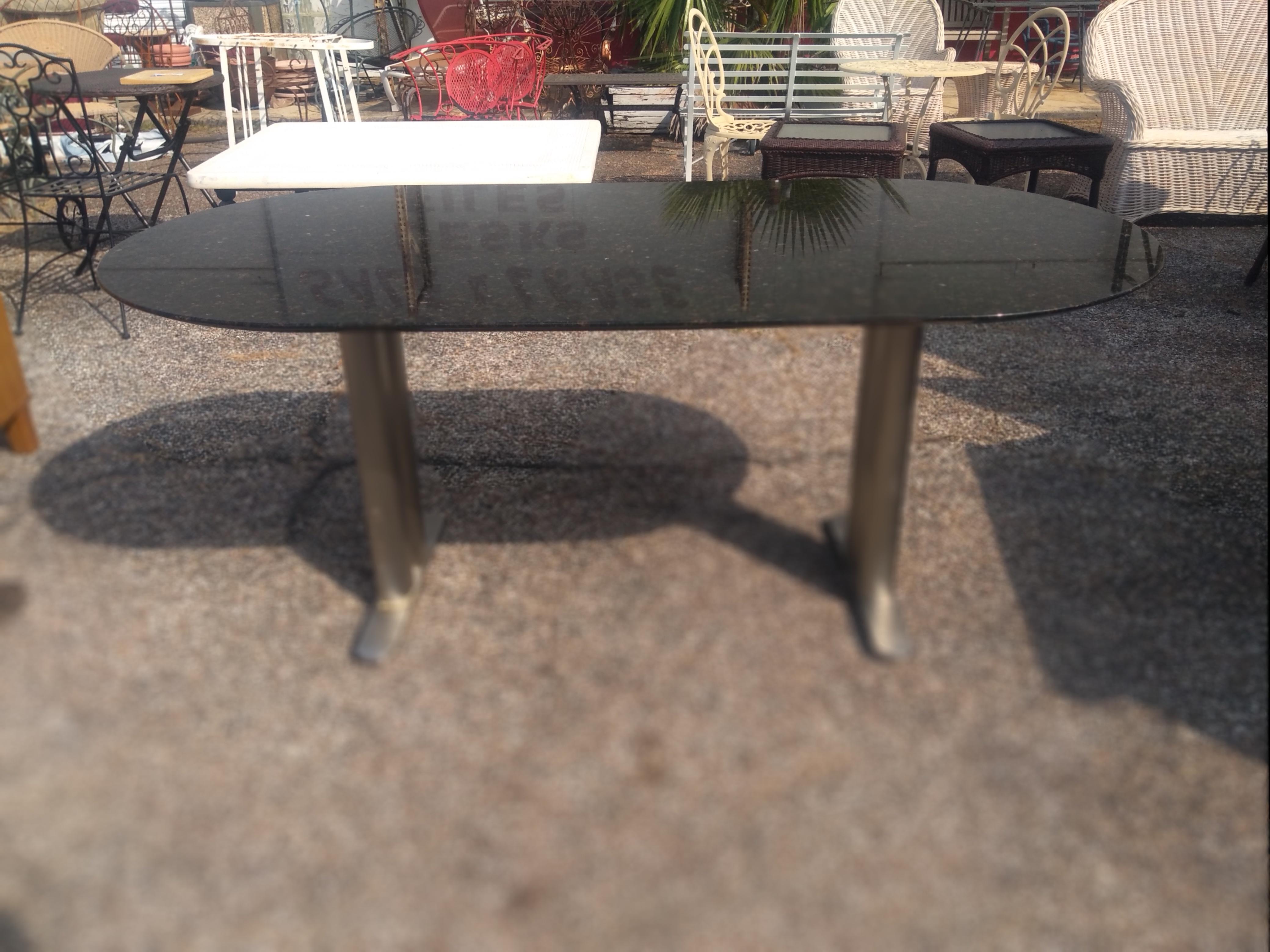 Granit Table d'hippodrome 72