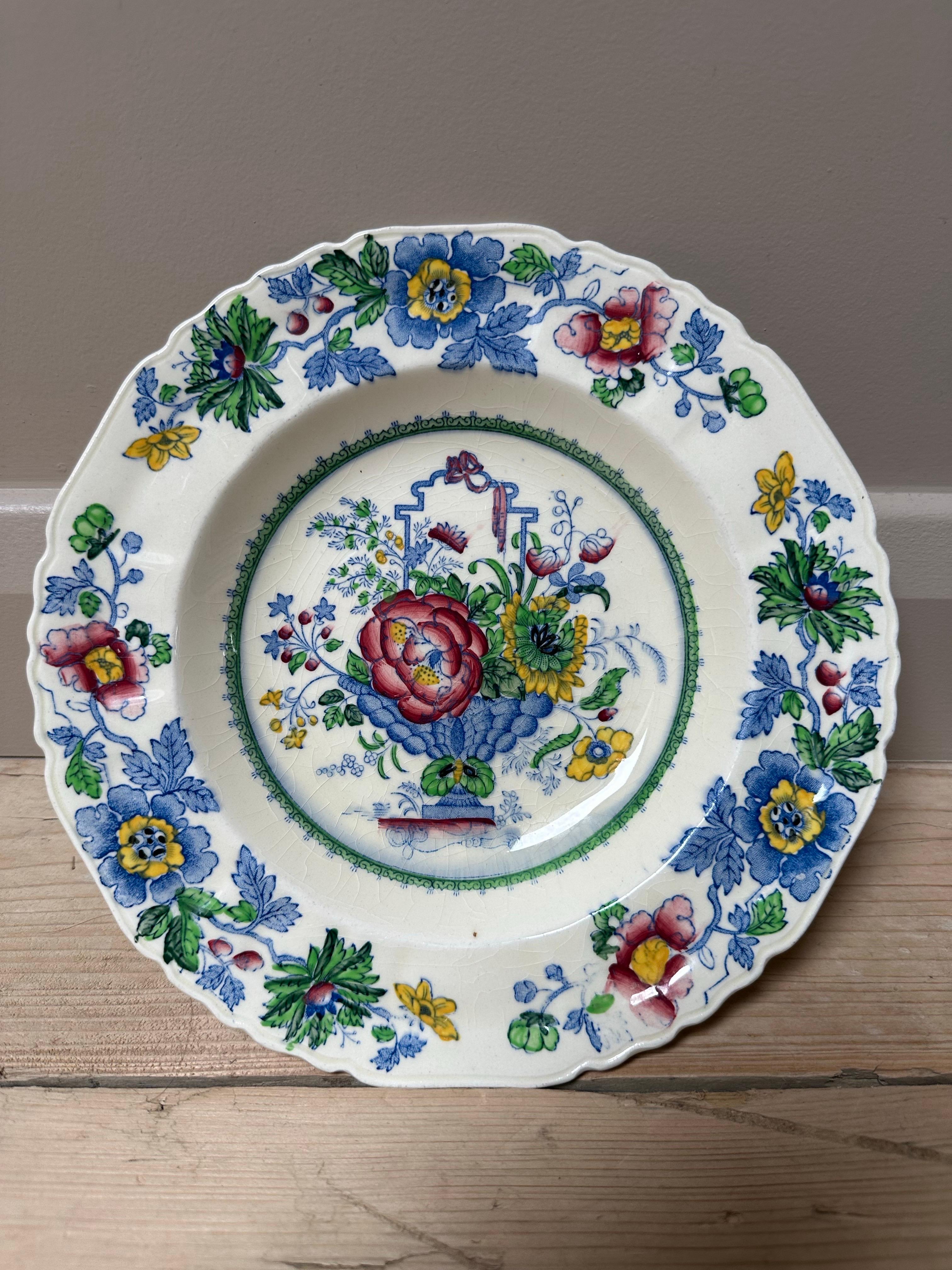 72-piece Mason's Strathmore Dinner Service, 19th Century, Pink & Blue Pattern For Sale 3