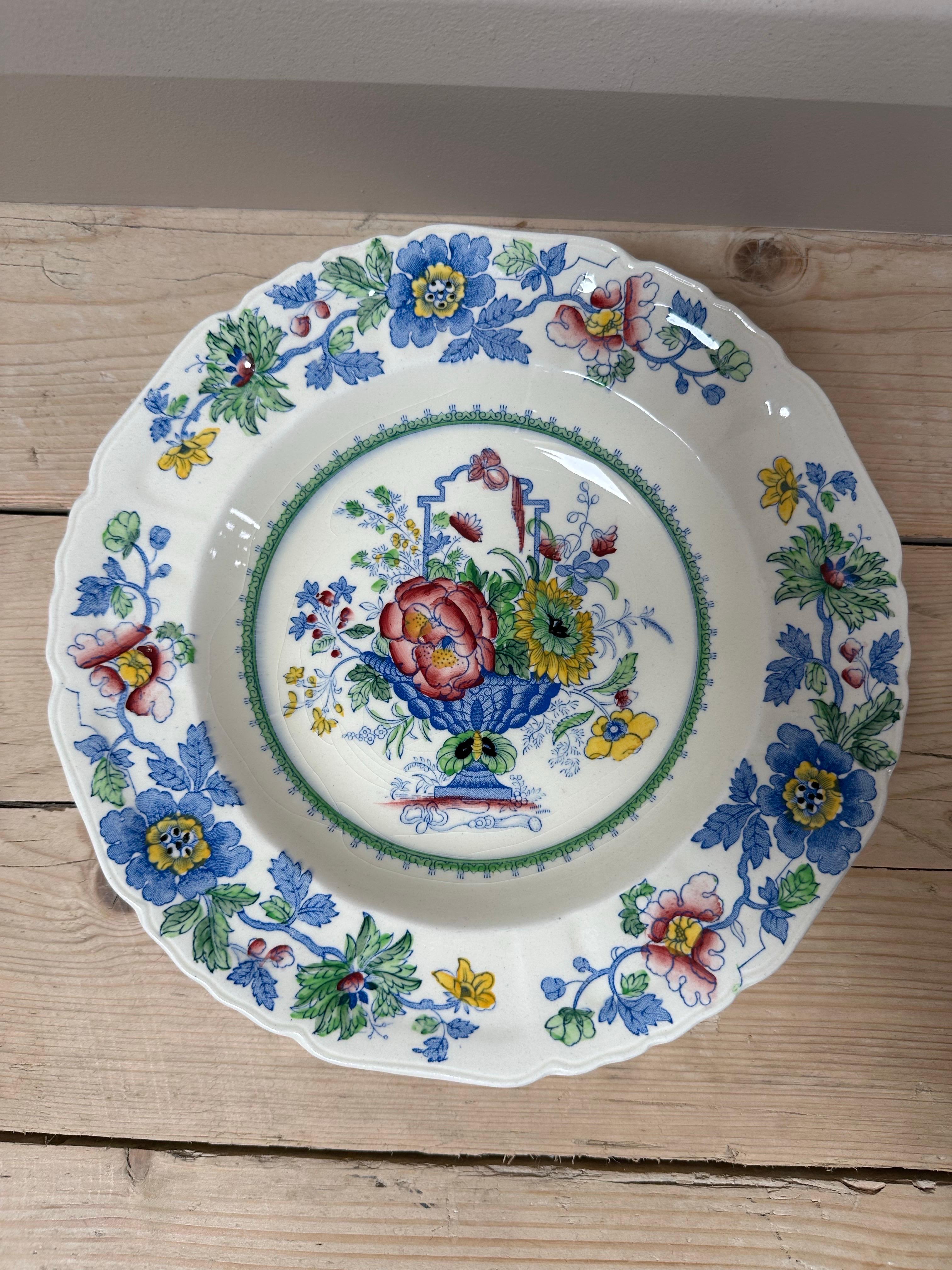 72-piece Mason's Strathmore Dinner Service, 19th Century, Pink & Blue Pattern For Sale 5