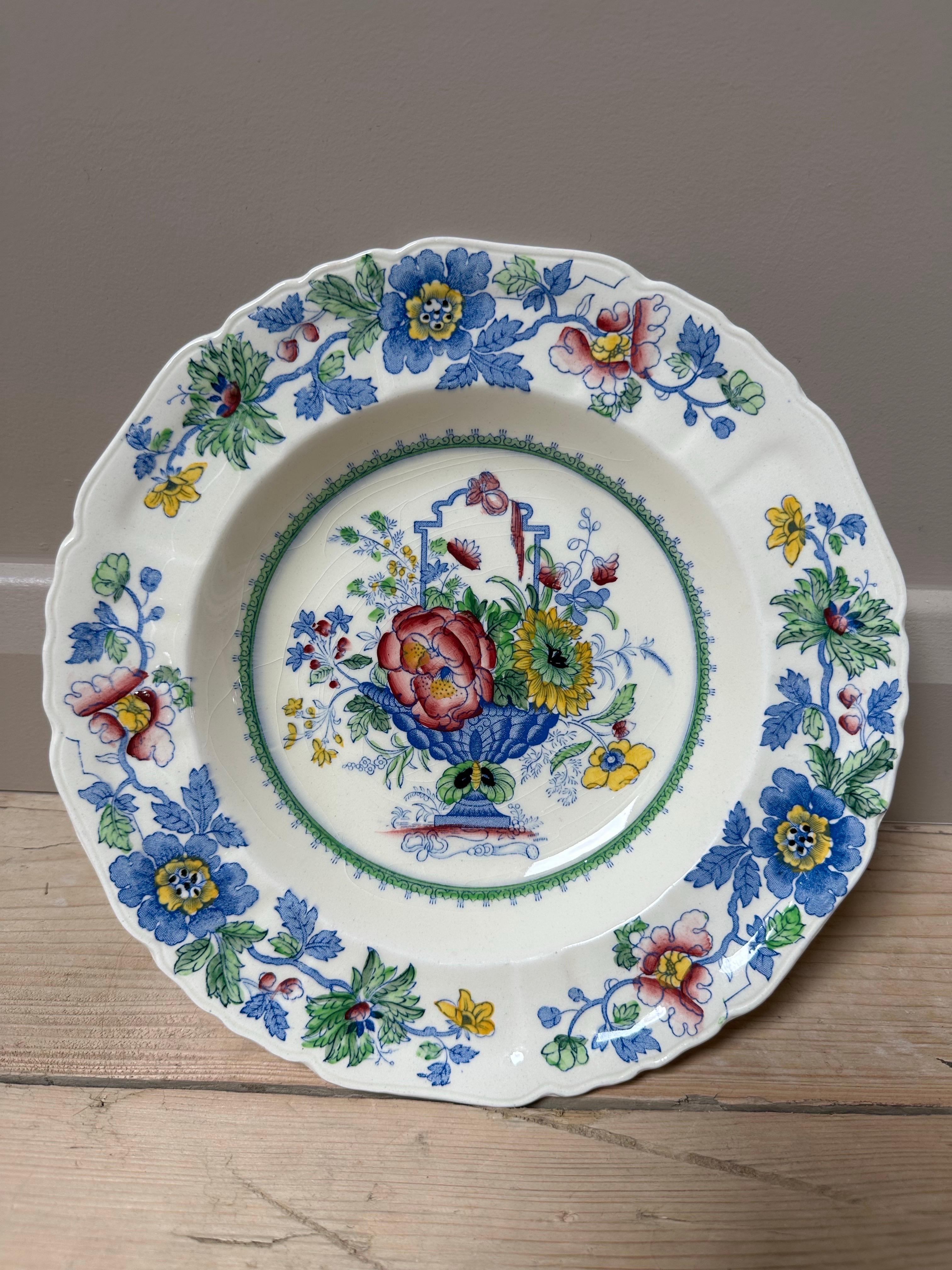 72-piece Mason's Strathmore Dinner Service, 19th Century, Pink & Blue Pattern For Sale 6