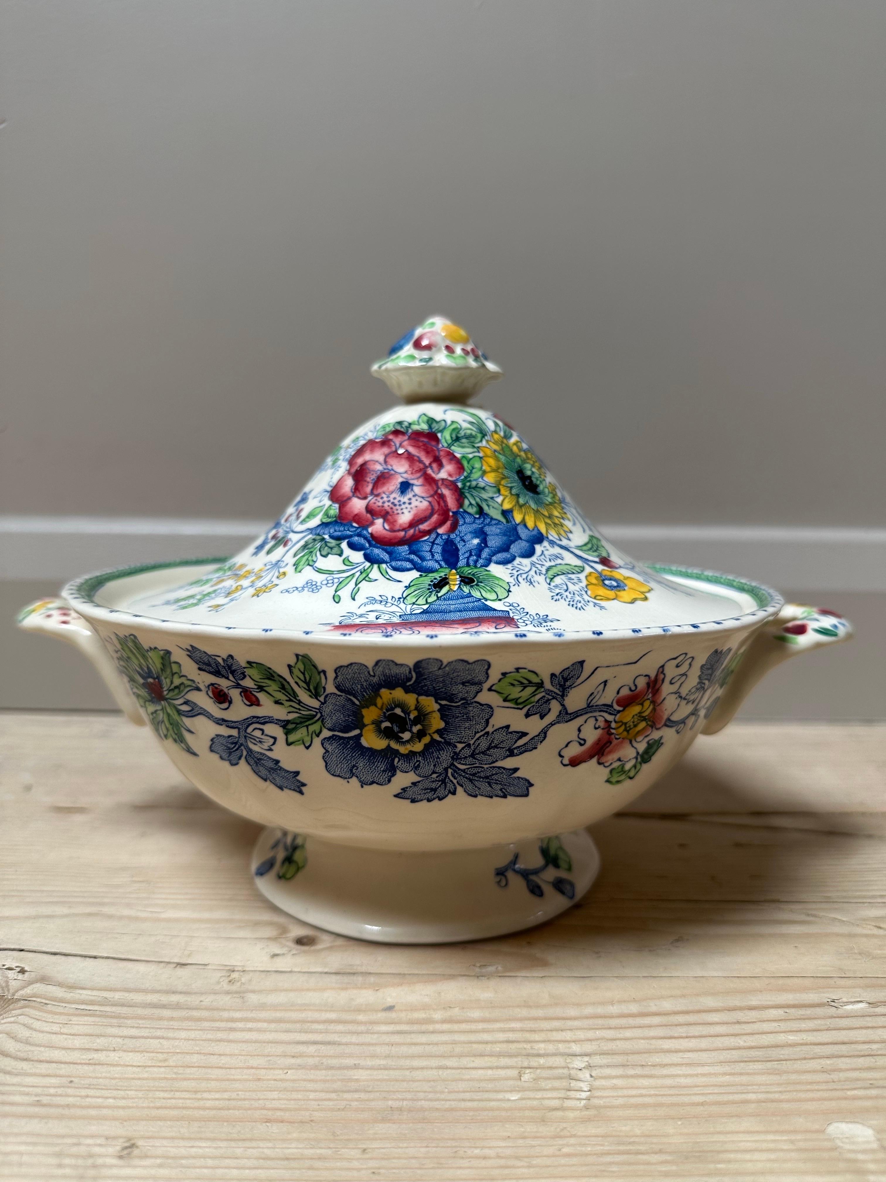 72-piece Mason's Strathmore Dinner Service, 19th Century, Pink & Blue Pattern For Sale 10