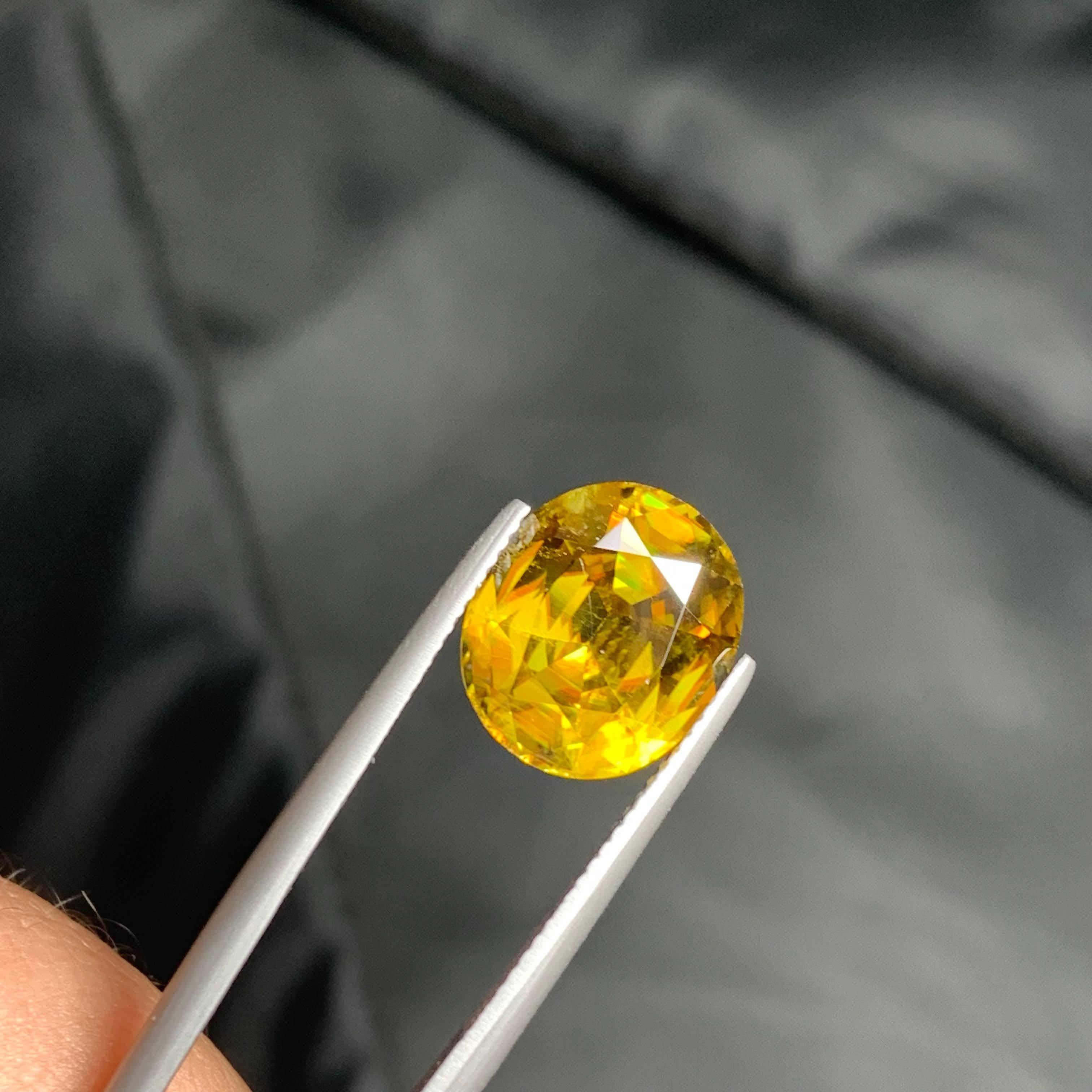 7.20 Carat Loose Natural Sphene Stone Oval Shaped Madagascar's Gemstone For Sale 2