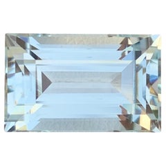 7.20 Carat Natural Loose Aquamarine Baguette Shape Gemstone