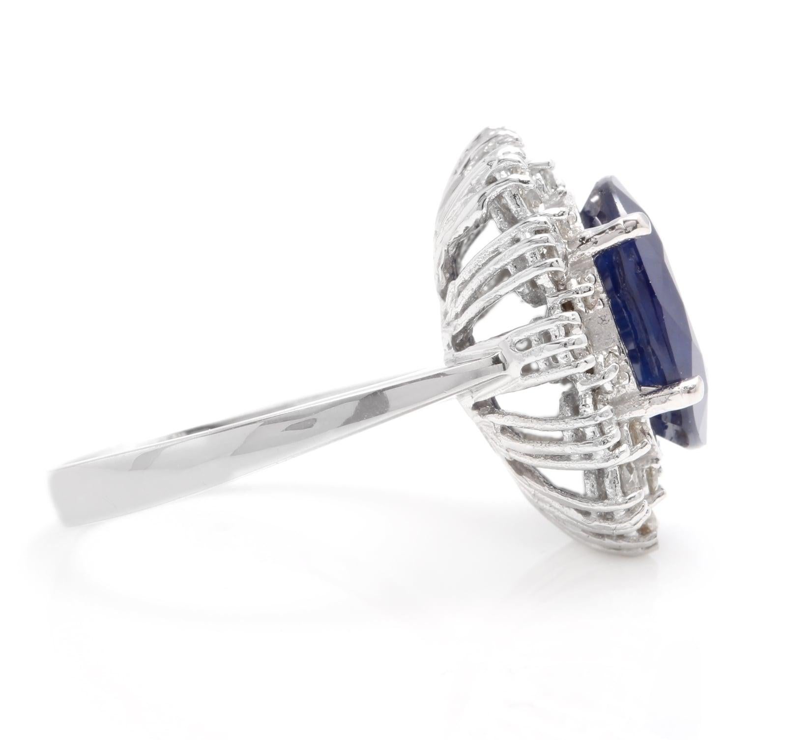 Round Cut 7.20 Carat Natural Sapphire and Diamond 18 Karat Solid White Gold Ring For Sale