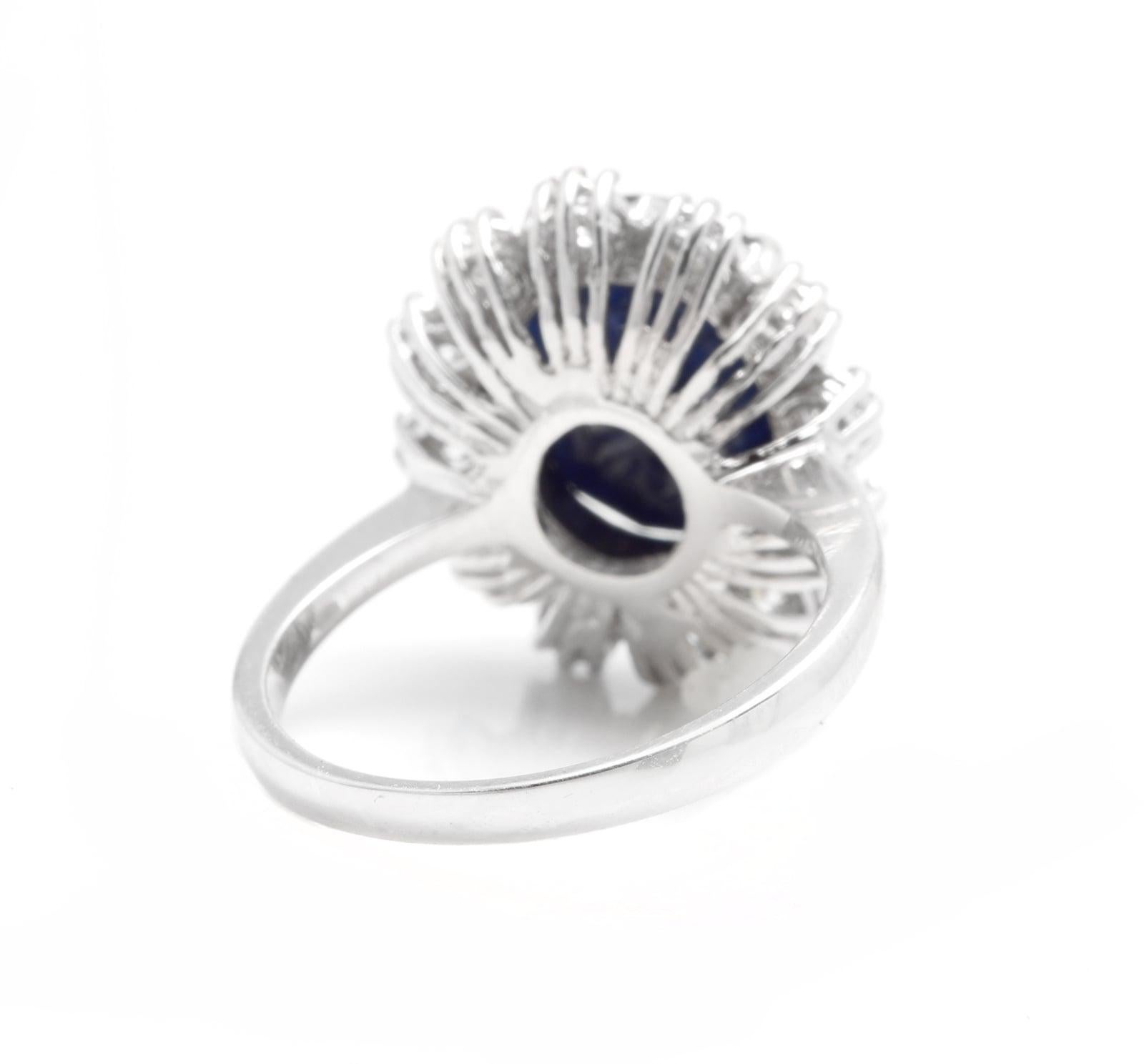 7.20 Carat Natural Sapphire and Diamond 18 Karat Solid White Gold Ring In New Condition For Sale In Los Angeles, CA