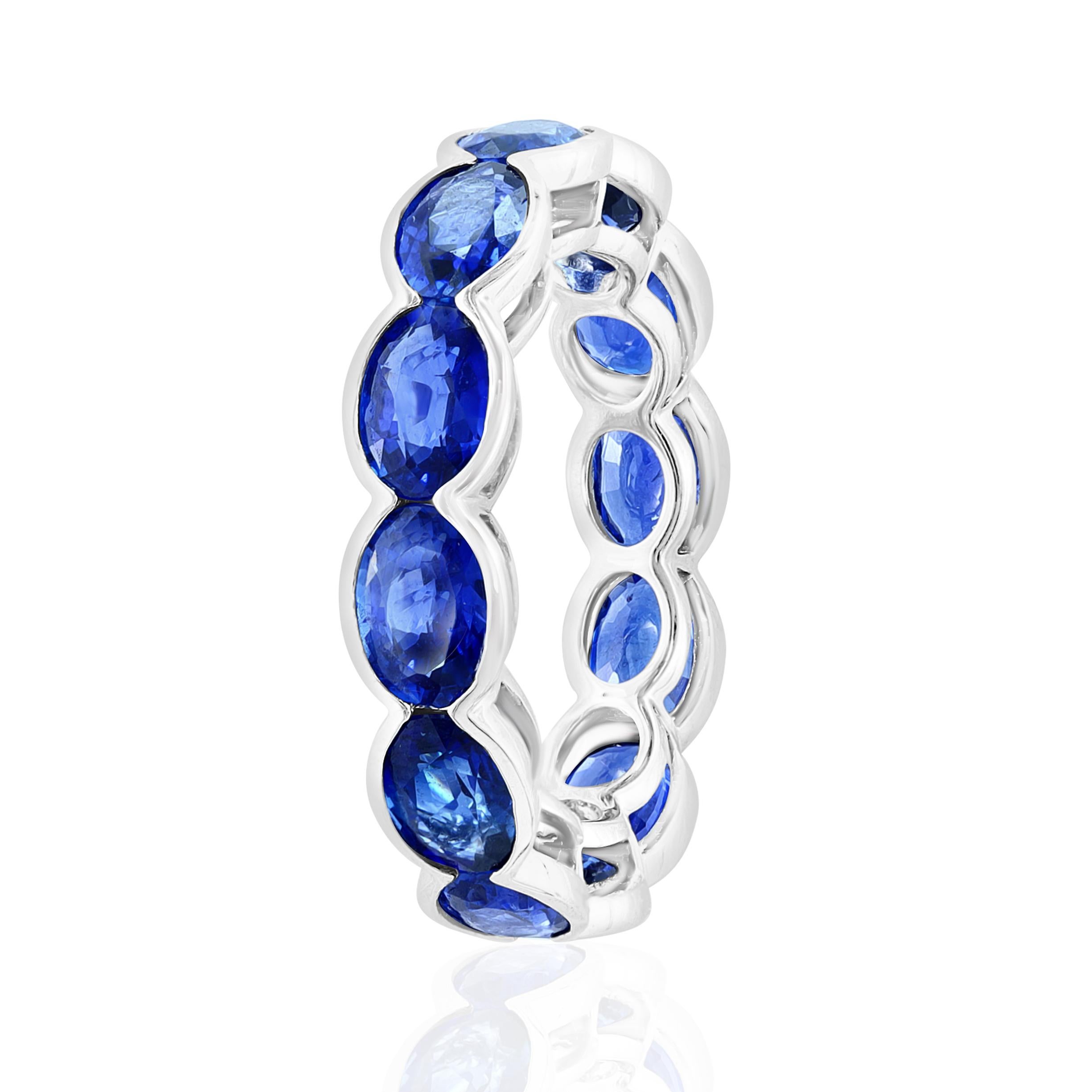 Semi Bezel Set Oval Gemstones

12 Sapphires weighing 6.86 Carats
Set in Platinum.

Also available in Emeralds and Rubies.