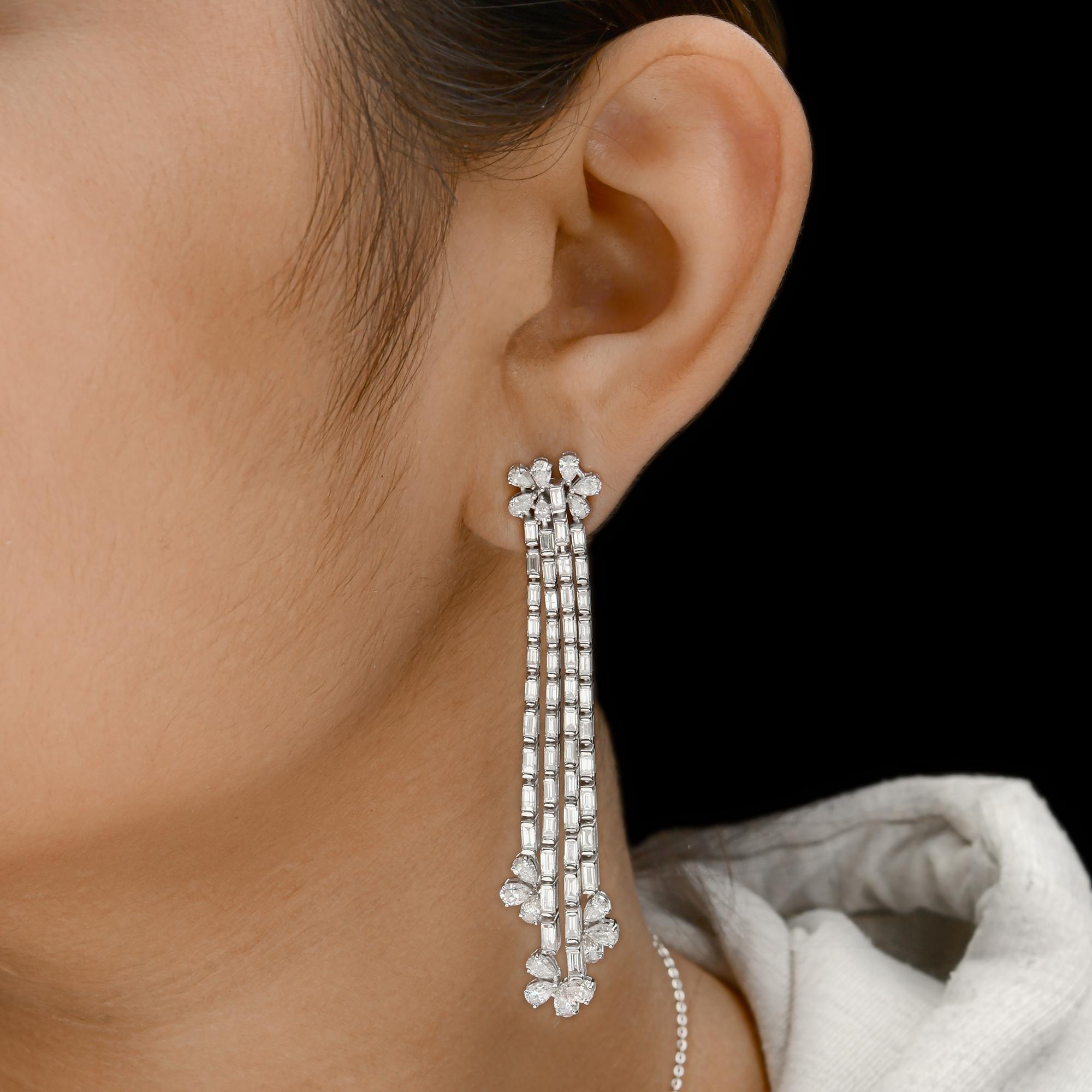 Taille baguette Boucles d'oreilles chandelier en or blanc 14 carats avec diamants taille poire baguette SI/H de 7,20 carats en vente