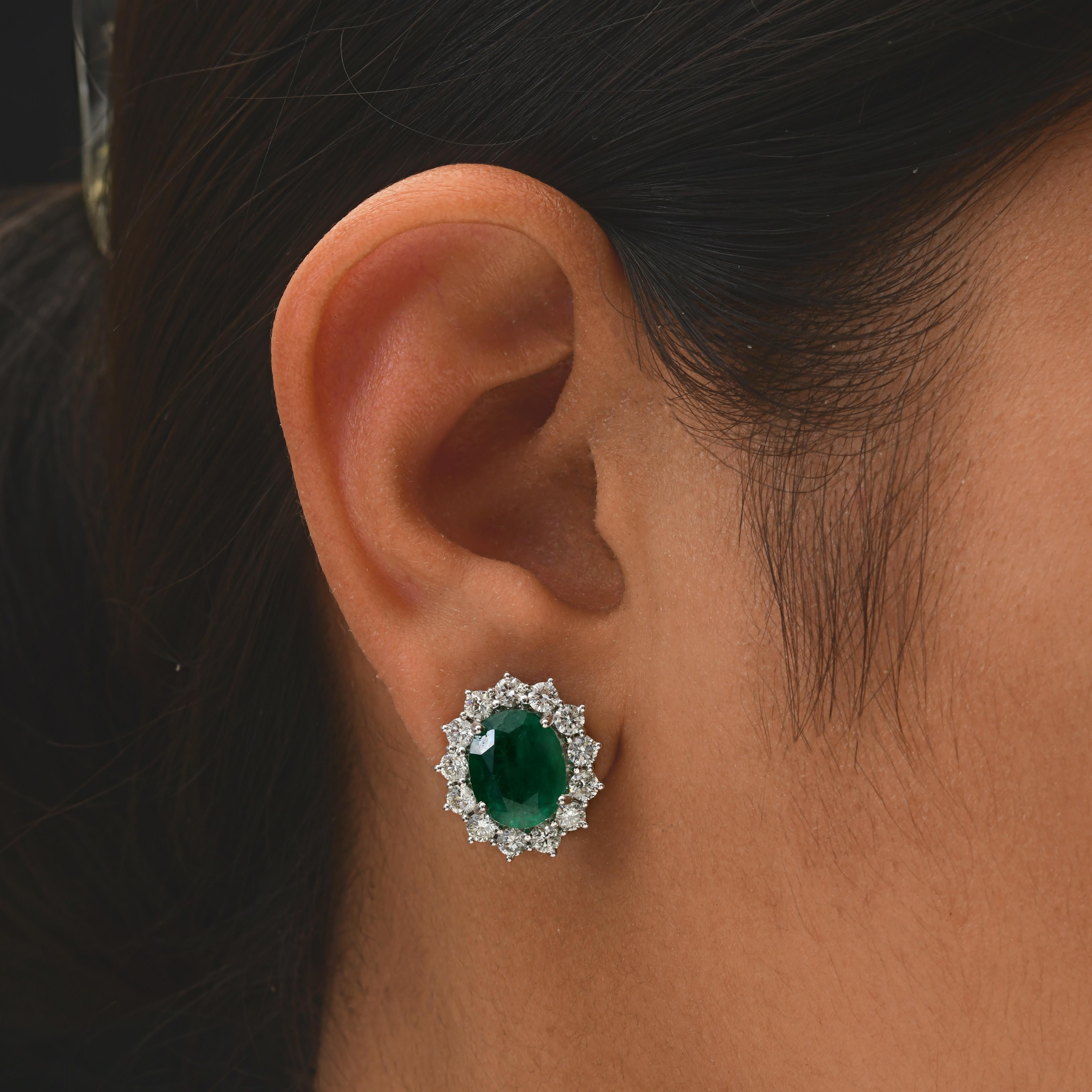 Pendientes Esmeralda de Zambia de 7,20 quilates Diamante SI/H de 2,32 quilates Oro blanco de 18 quilates Corte oval en venta