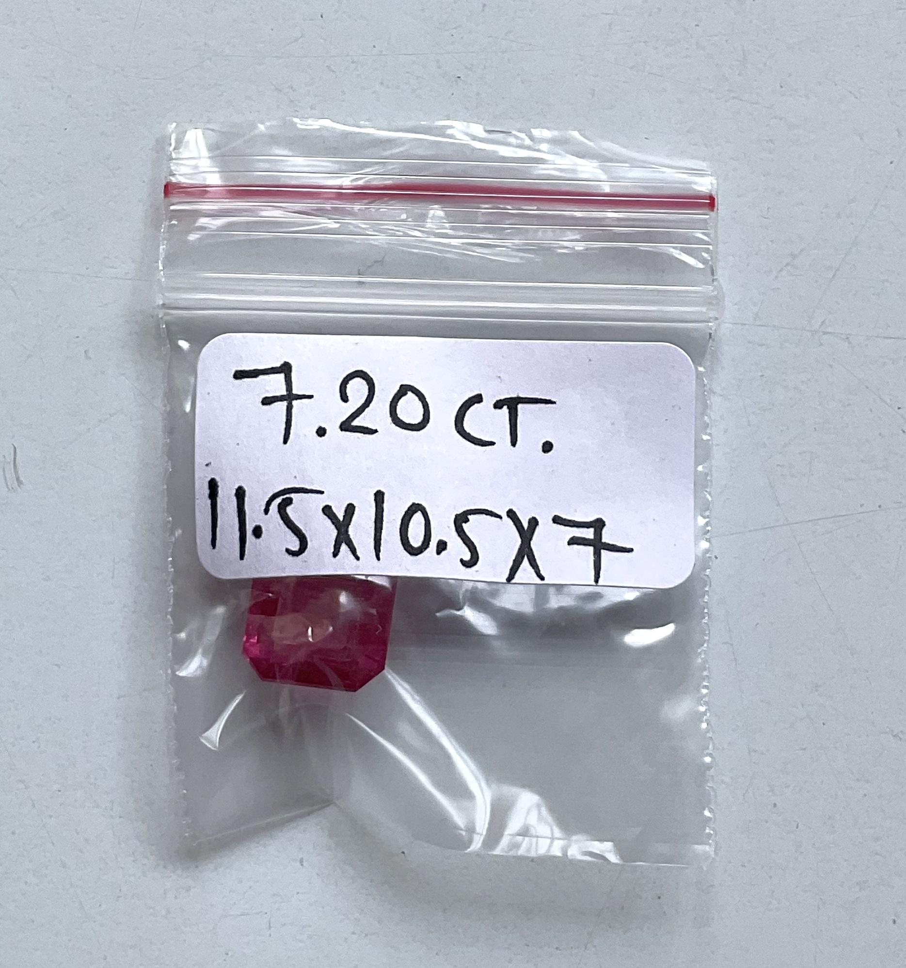 7.20 Carats Pink Tourmaline Octa Faceted Cut stone Top Quality Natural gemstone

Pierre précieuse - Tourmaline
Poids - 7,20 carats
Forme - octogone
Taille -  11.5x10.5x7 MM
Pièces - 1