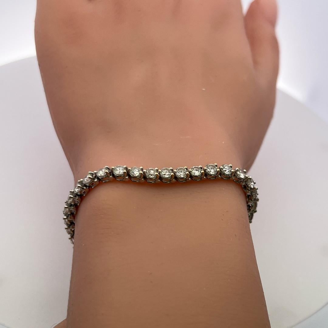 Bracciale da tennis in oro bianco 18 carati con diamanti tondi e brillanti da 7,20 carati in vendita 6