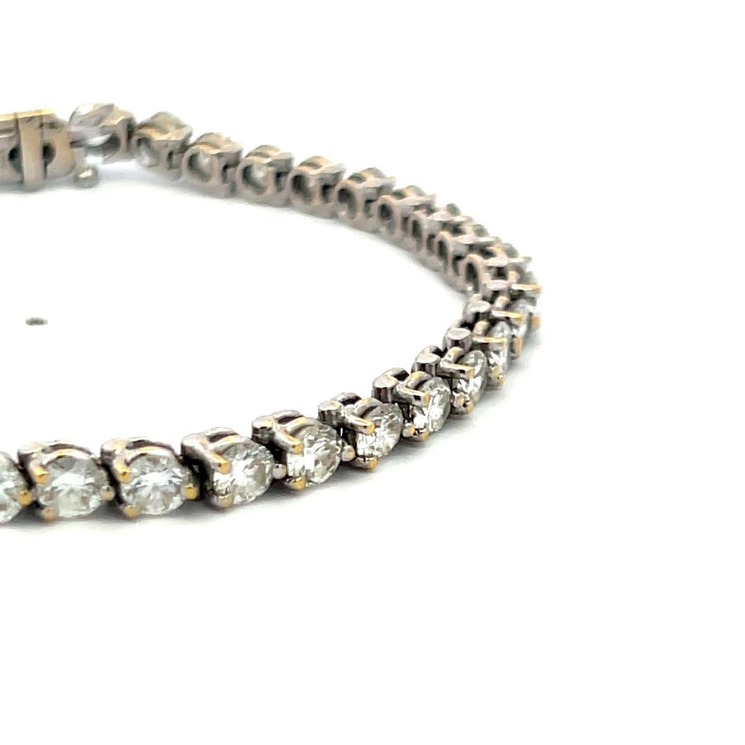 Bracciale da tennis in oro bianco 18 carati con diamanti tondi e brillanti da 7,20 carati in vendita 3