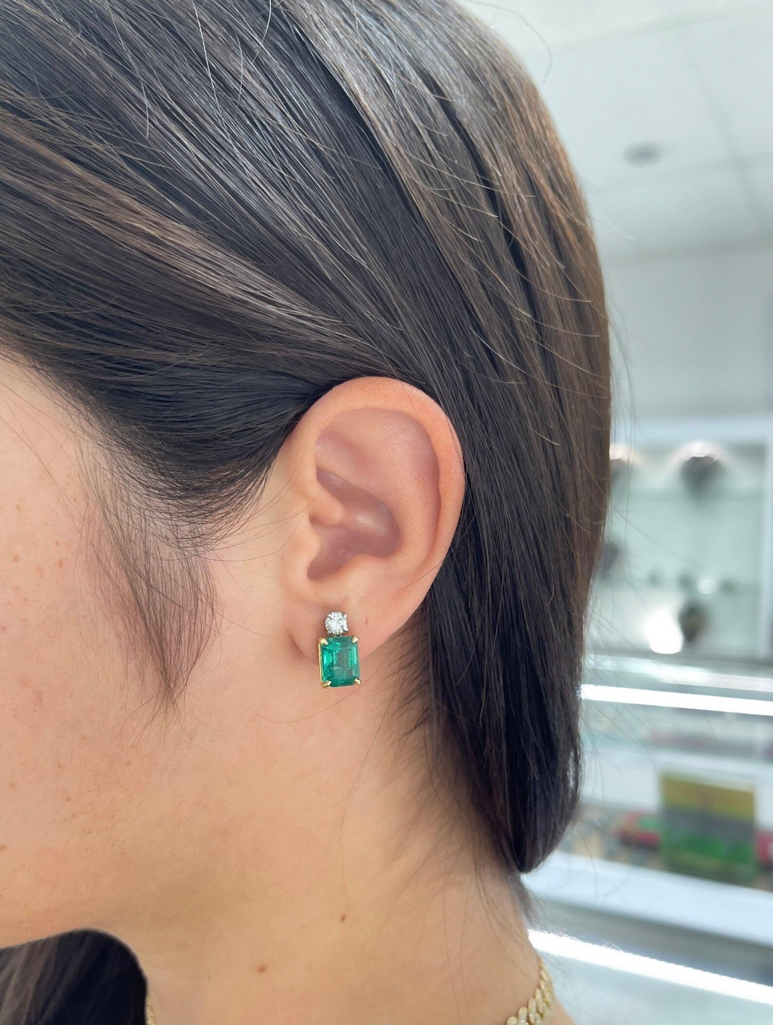 Women's 7.20tcw AAA Vivid Green Natural Emerald & Diamond Accent Top Stud Earrings 18K For Sale