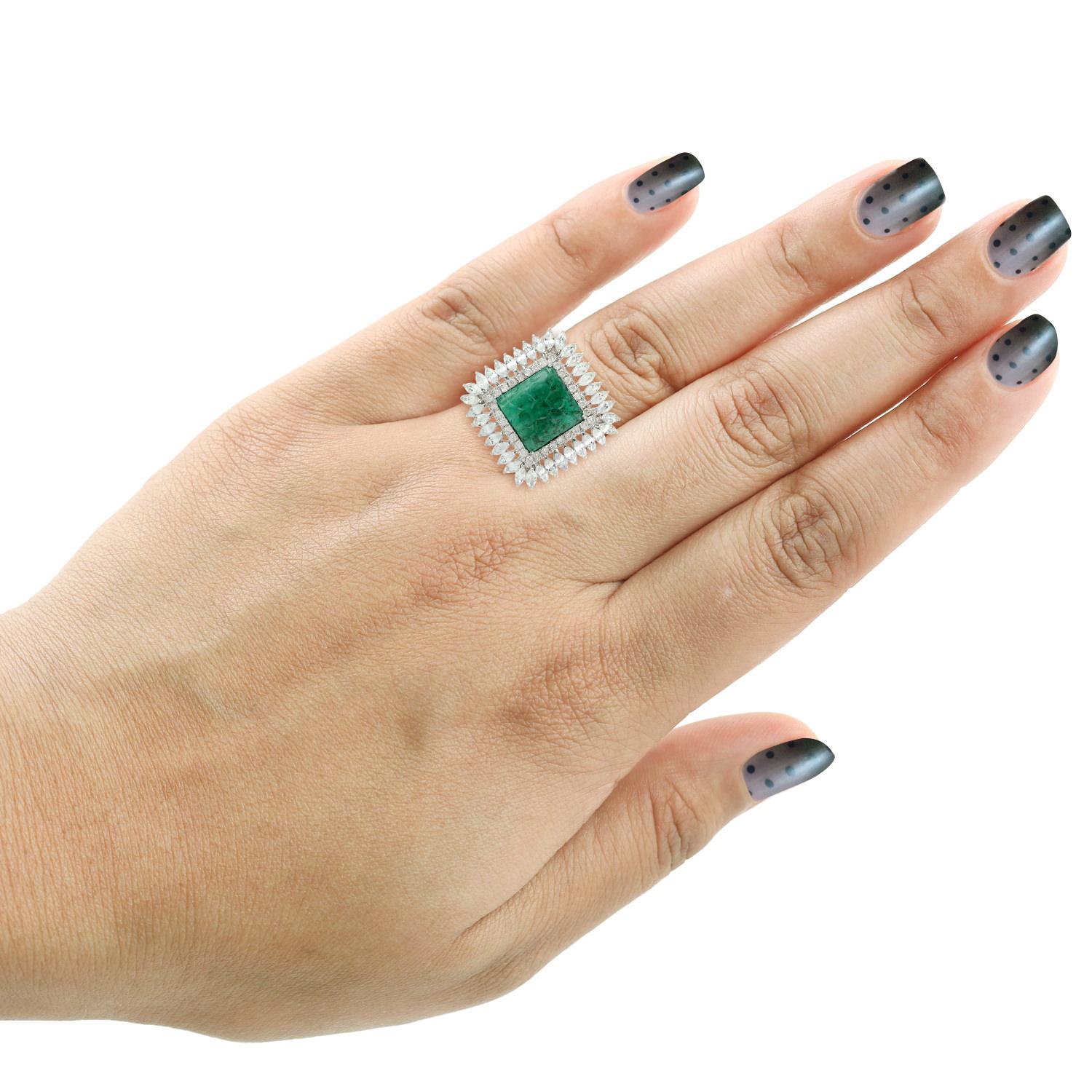 18KT:7.355g,D:0.56ct,
Emer:7.21ct,Sapp:3.21ct,
Size: US-7