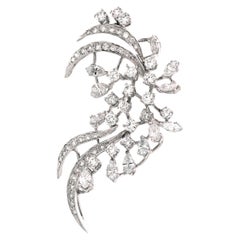 7,21 carati di ciondolo con diamante bianco e spilla