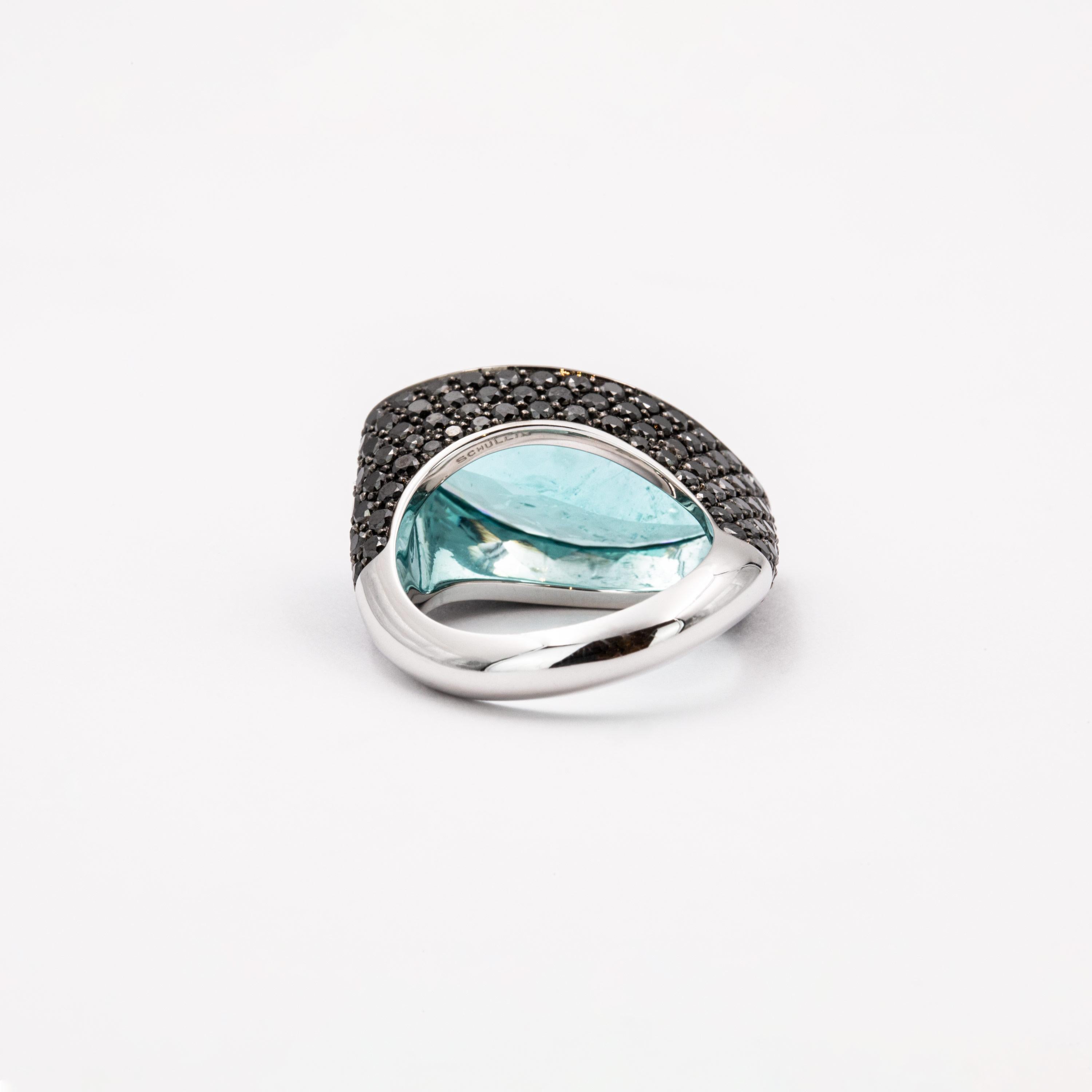 Marquise Cut 7.22 Carat Paraiba Tourmaline and Black Diamond Cocktail Ring For Sale