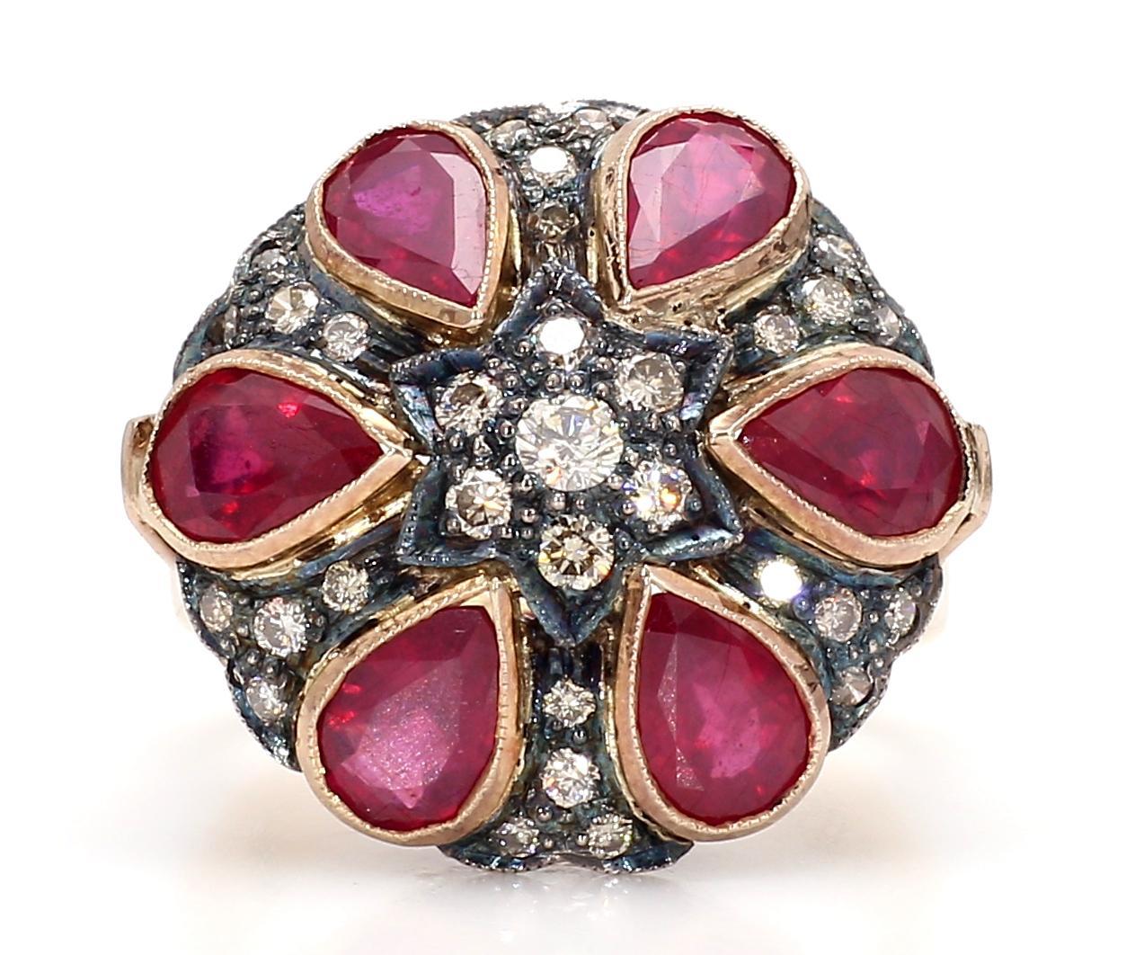 7.22 Carat Ruby and 1 Carat Diamond 18K Gold Ring For Sale 4