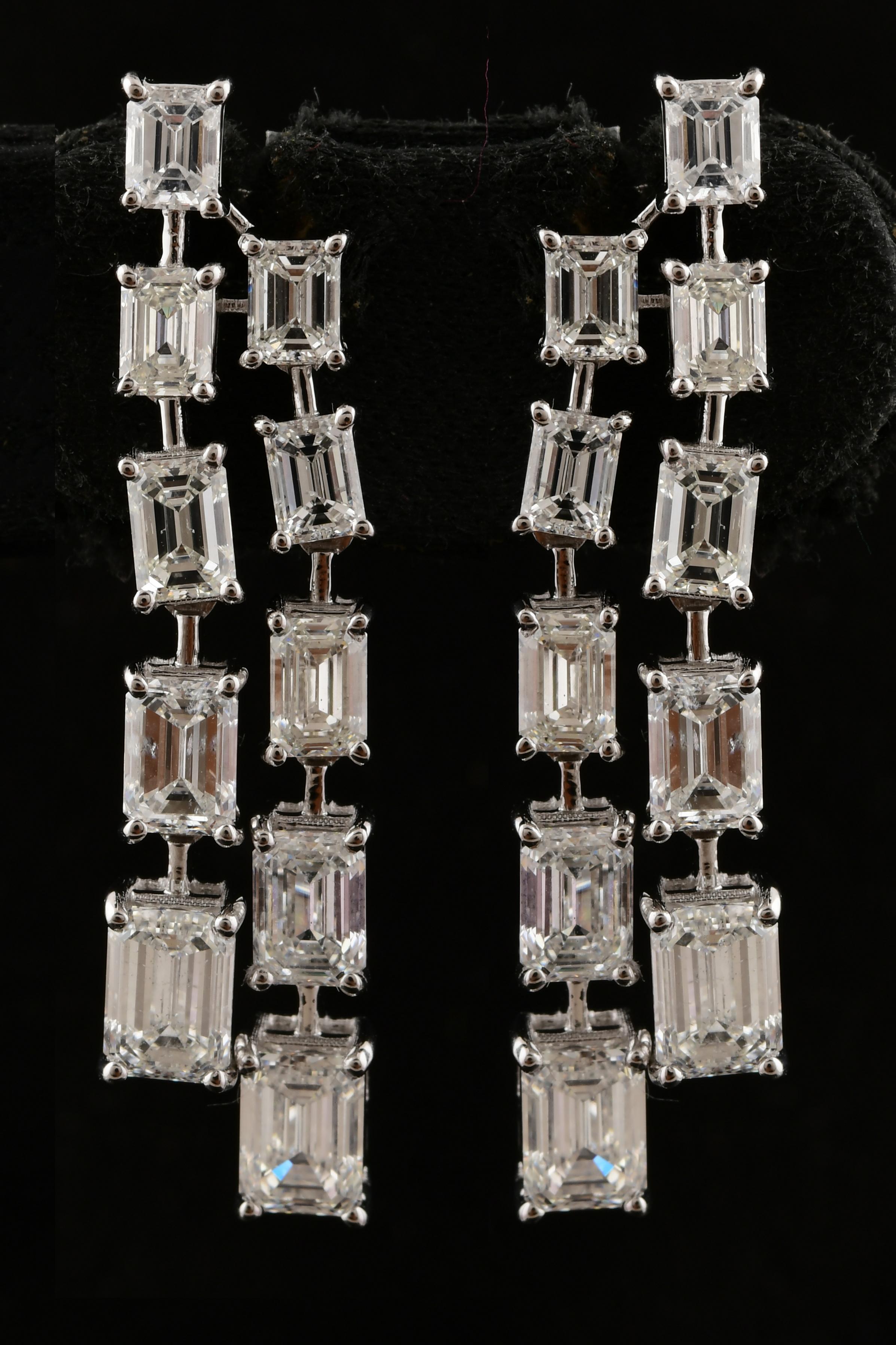 Pendientes colgantes de diamantes talla esmeralda SI/H de 7,22 quilates Joyas de oro blanco de 18 quilates en Nuevo estado para la venta en Diera, Dubai