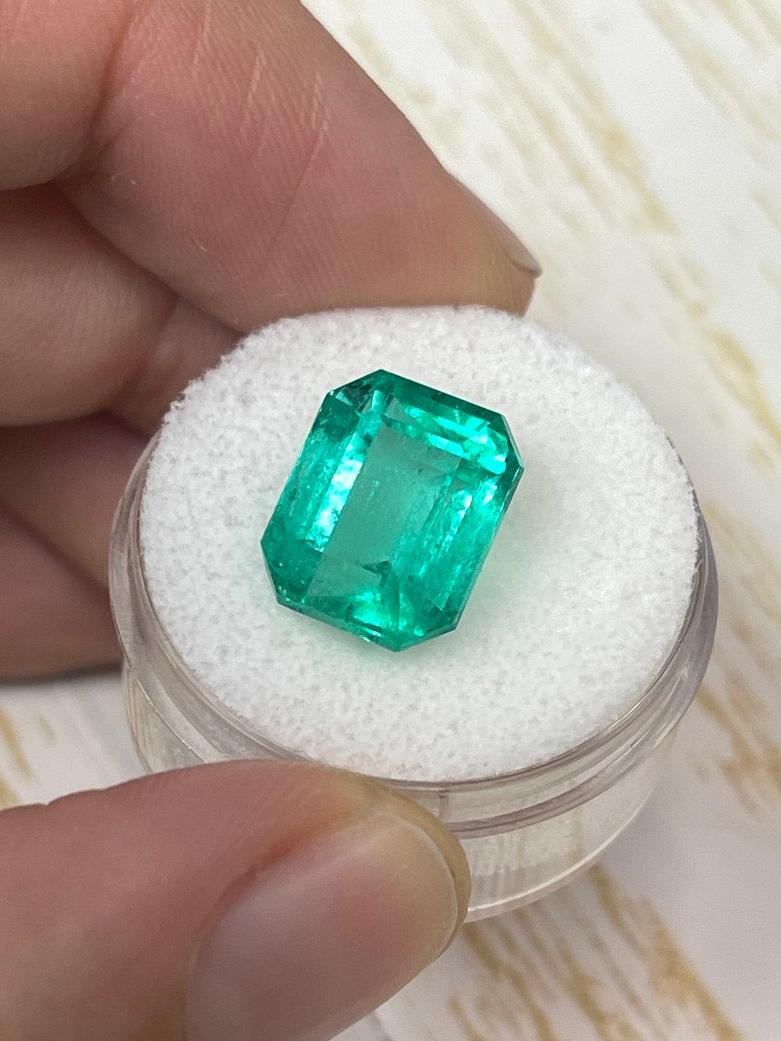 Taglio smeraldo 7,22 ct verde bluastro taglio smeraldo gemma colombiana 13x10 Chivor Mine maggio Birthstone in vendita