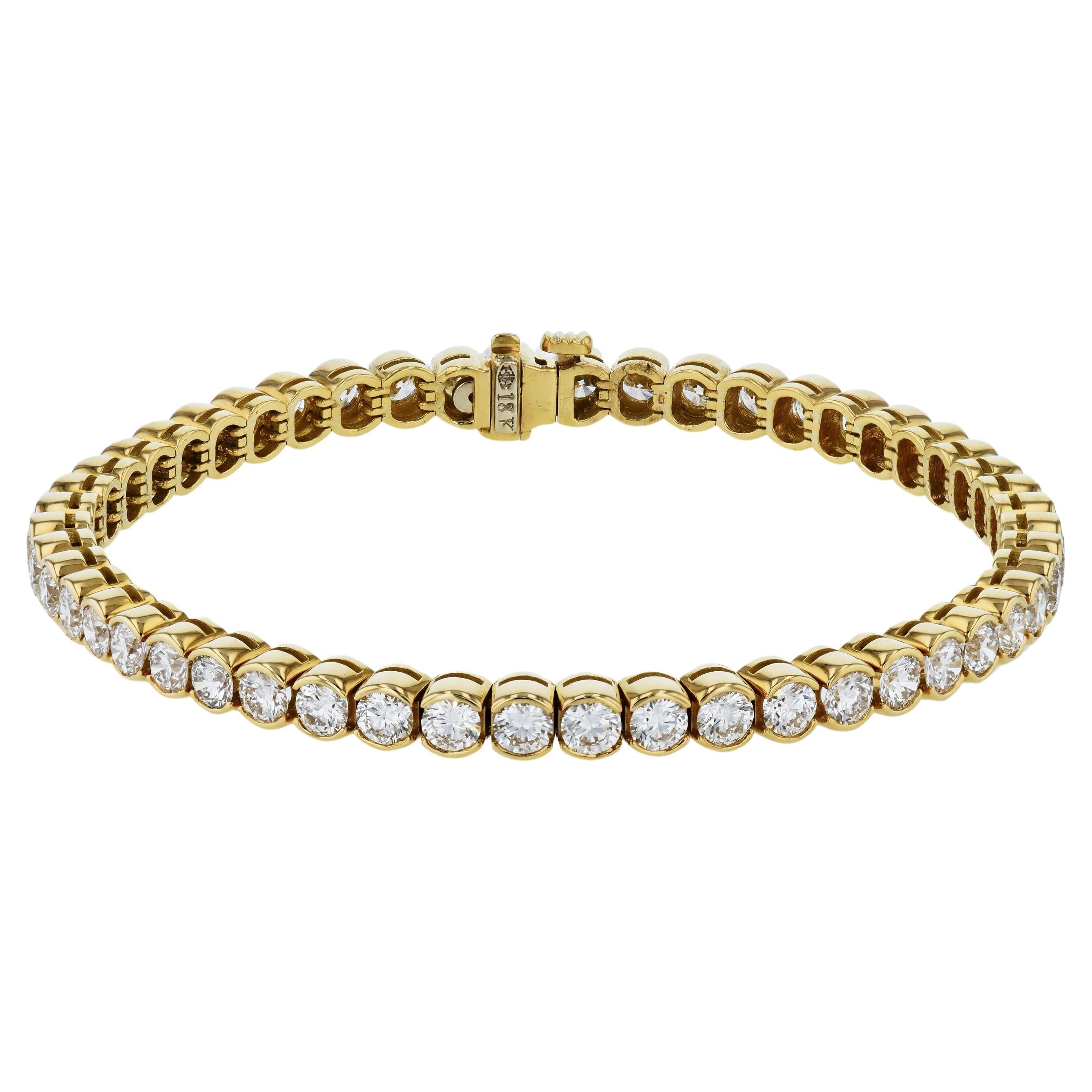 Bracelet tennis en or jaune avec diamants 7,24 carats, fait à la main  en vente