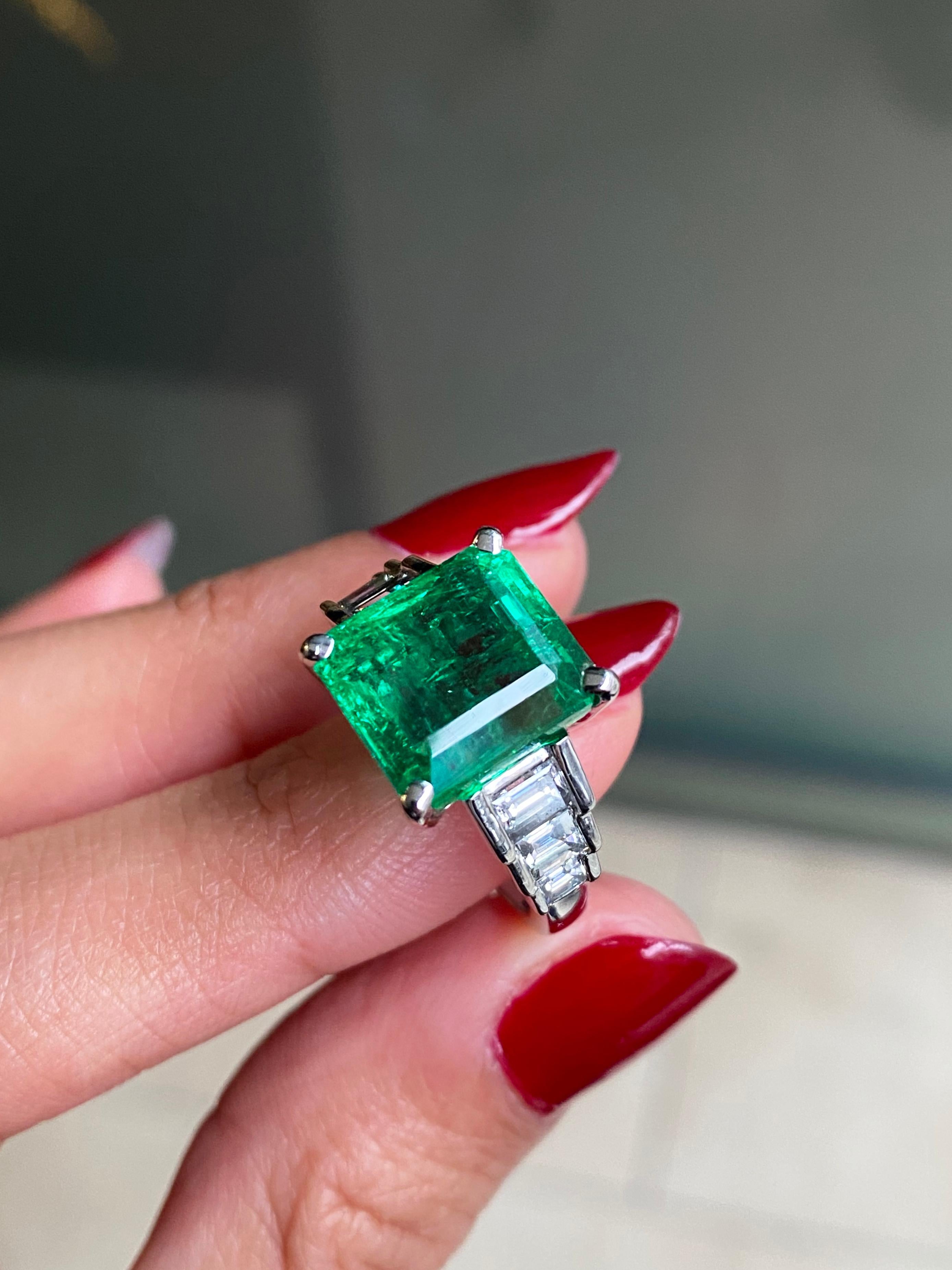 Modern 7.24ct Emerald and Diamond 18 Carat White Gold Engagement Ring For Sale