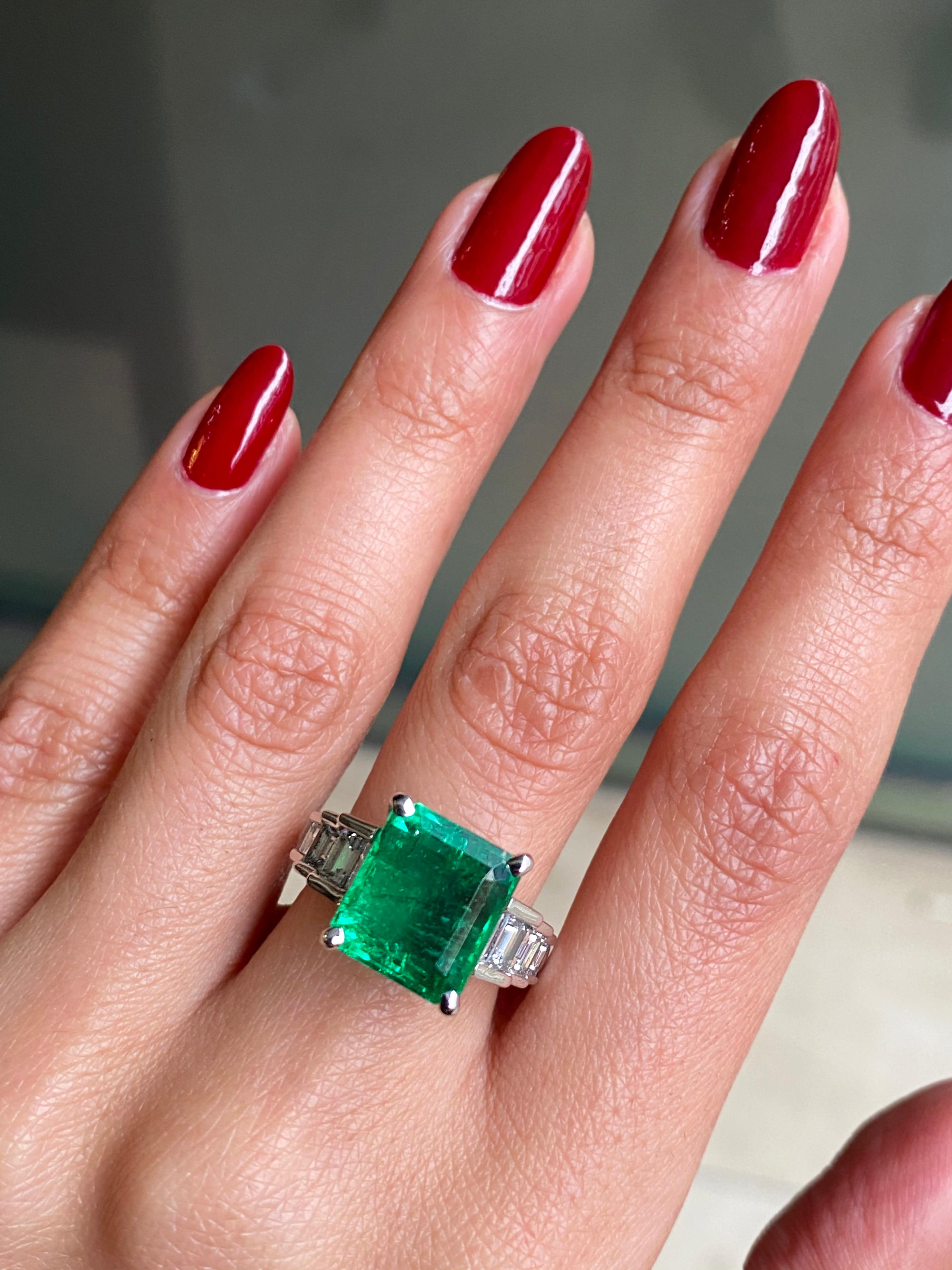 7.24ct Emerald and Diamond 18 Carat White Gold Engagement Ring In New Condition For Sale In London, GB