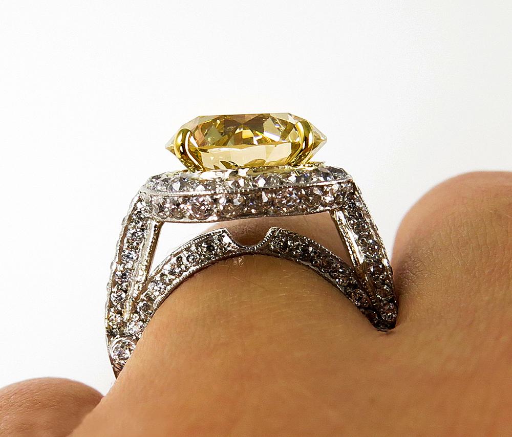 7.24 Carat Estate Fancy Yellow Round Diamond Wedding Plat Ring EGL, USA 5