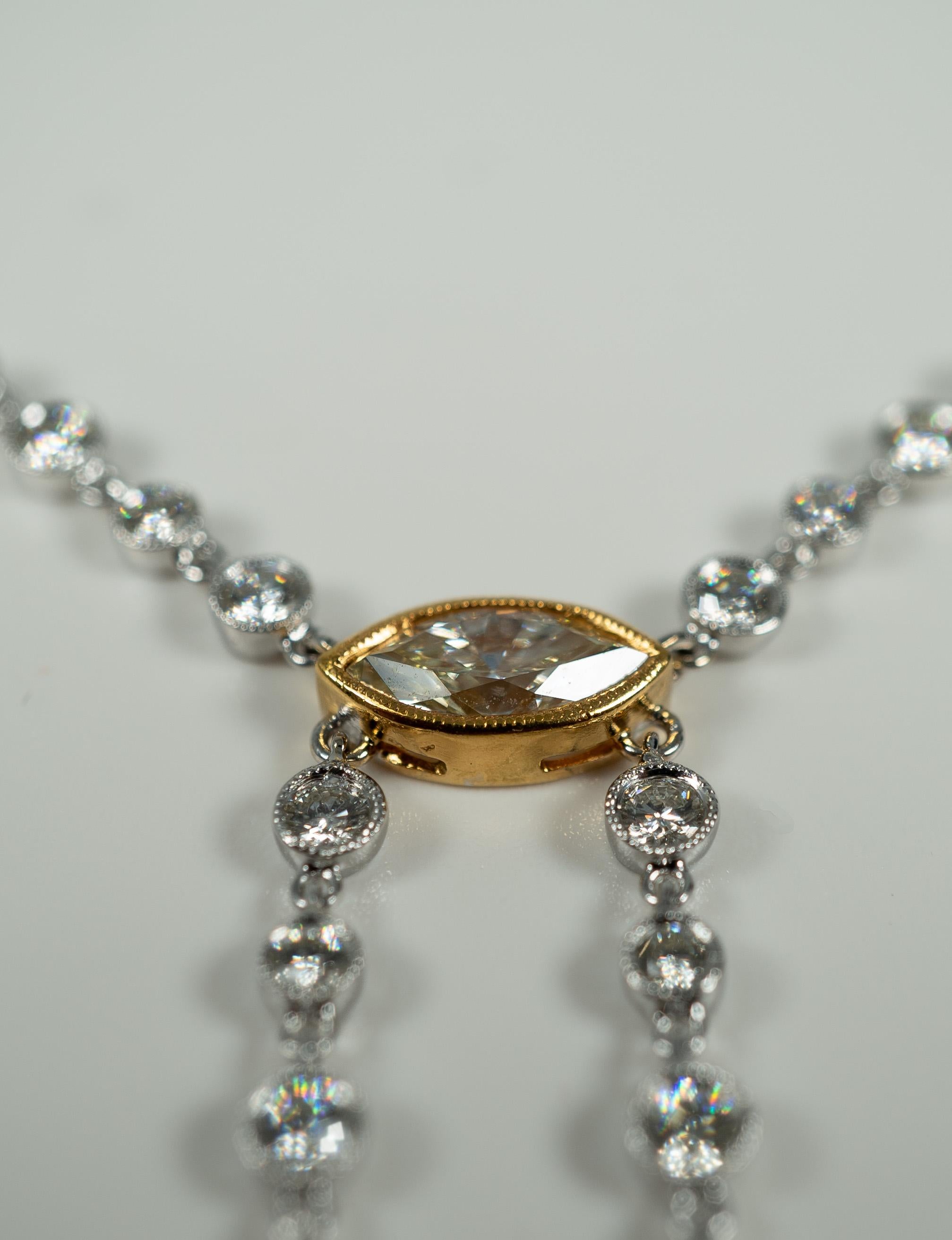 Women's or Men's 7.25 Carat Diamond Necklace in 18 Karat Gold For Sale
