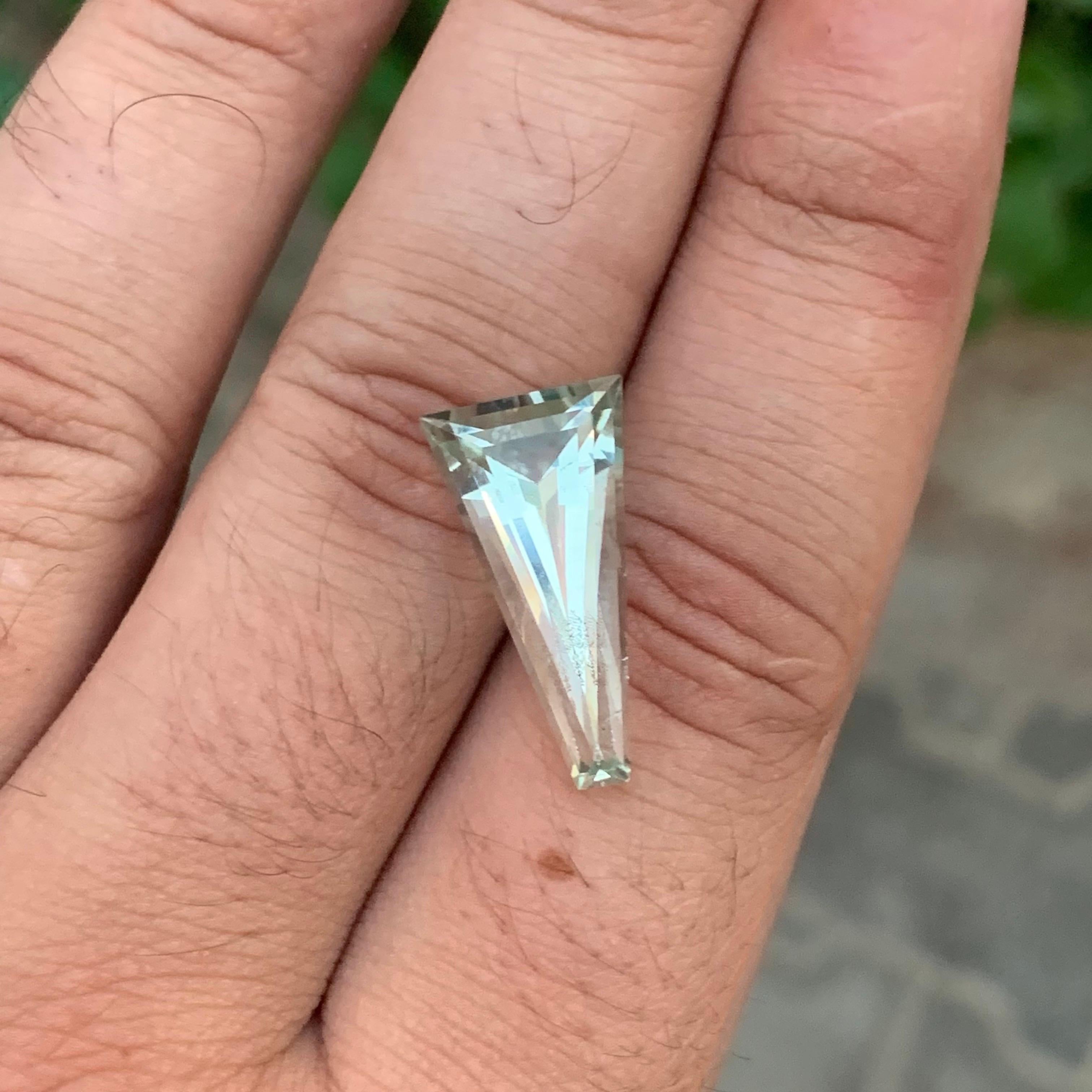 7.25 Carat Natural Loose Green Amethyst \ Prasiolite Long Trillion Shape Gem For Sale 1