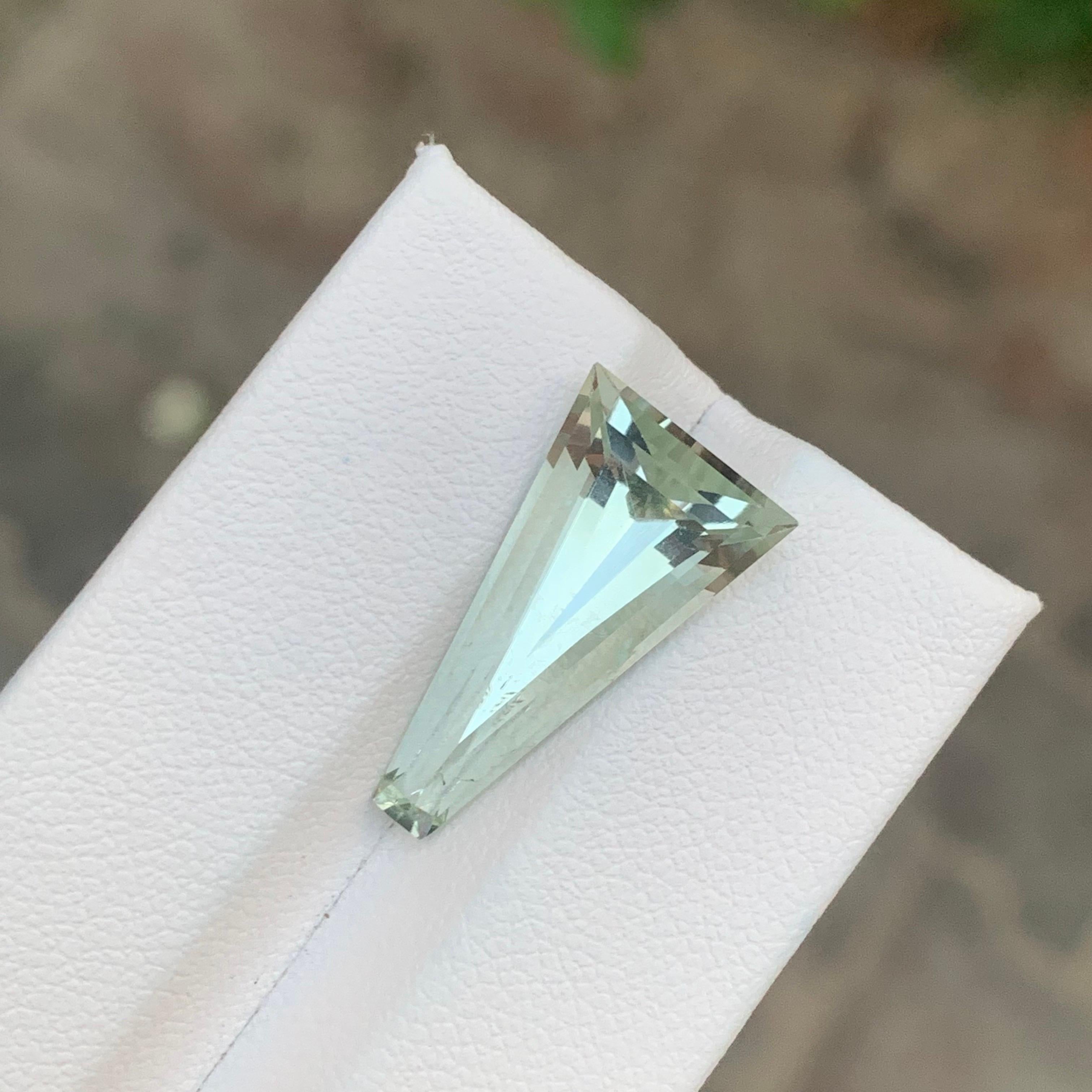 7.25 Carat Natural Loose Green Amethyst \ Prasiolite Long Trillion Shape Gem For Sale 2