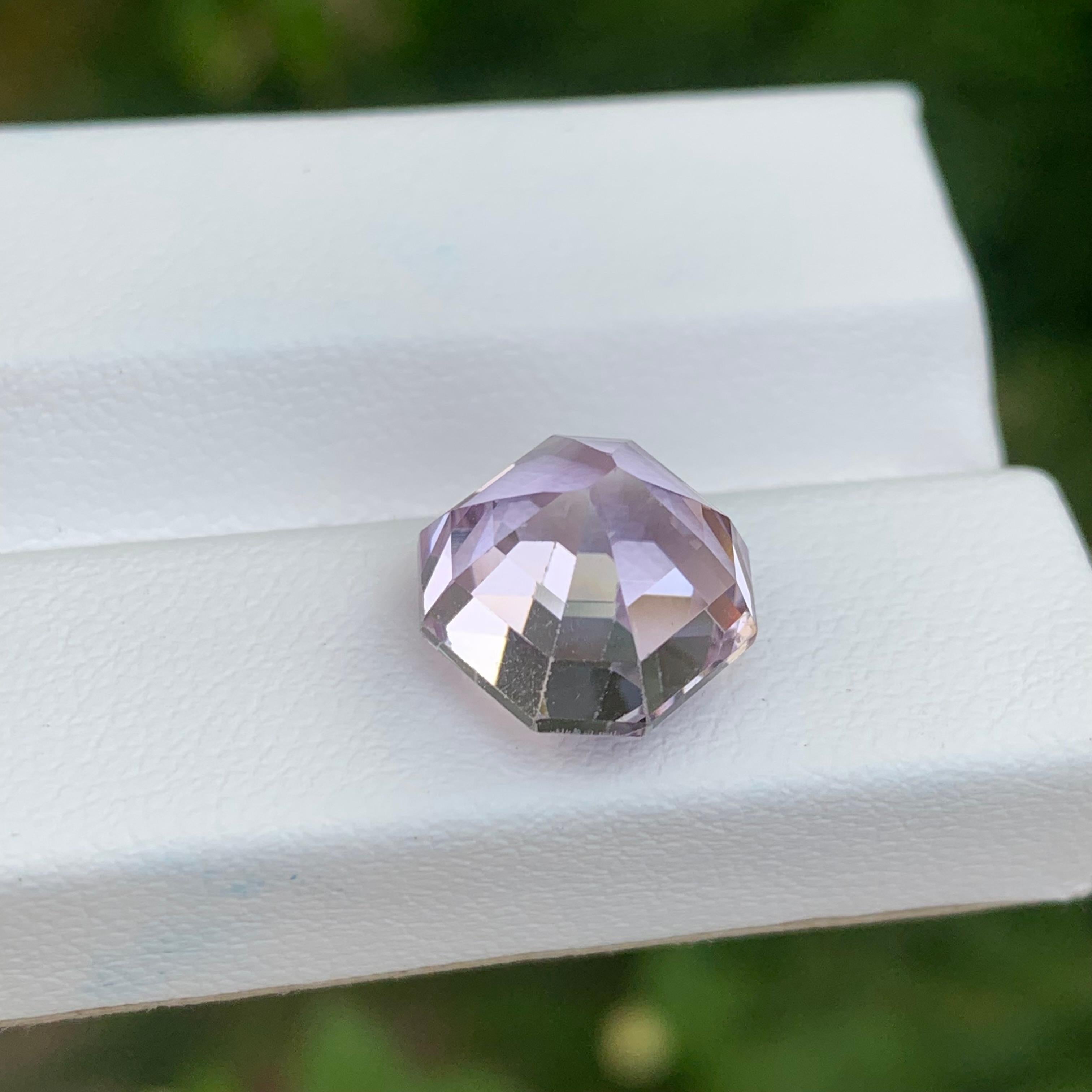 7.25 Carat Natural Loose Kunzite Octagon Shape Gemstone For Sale 4