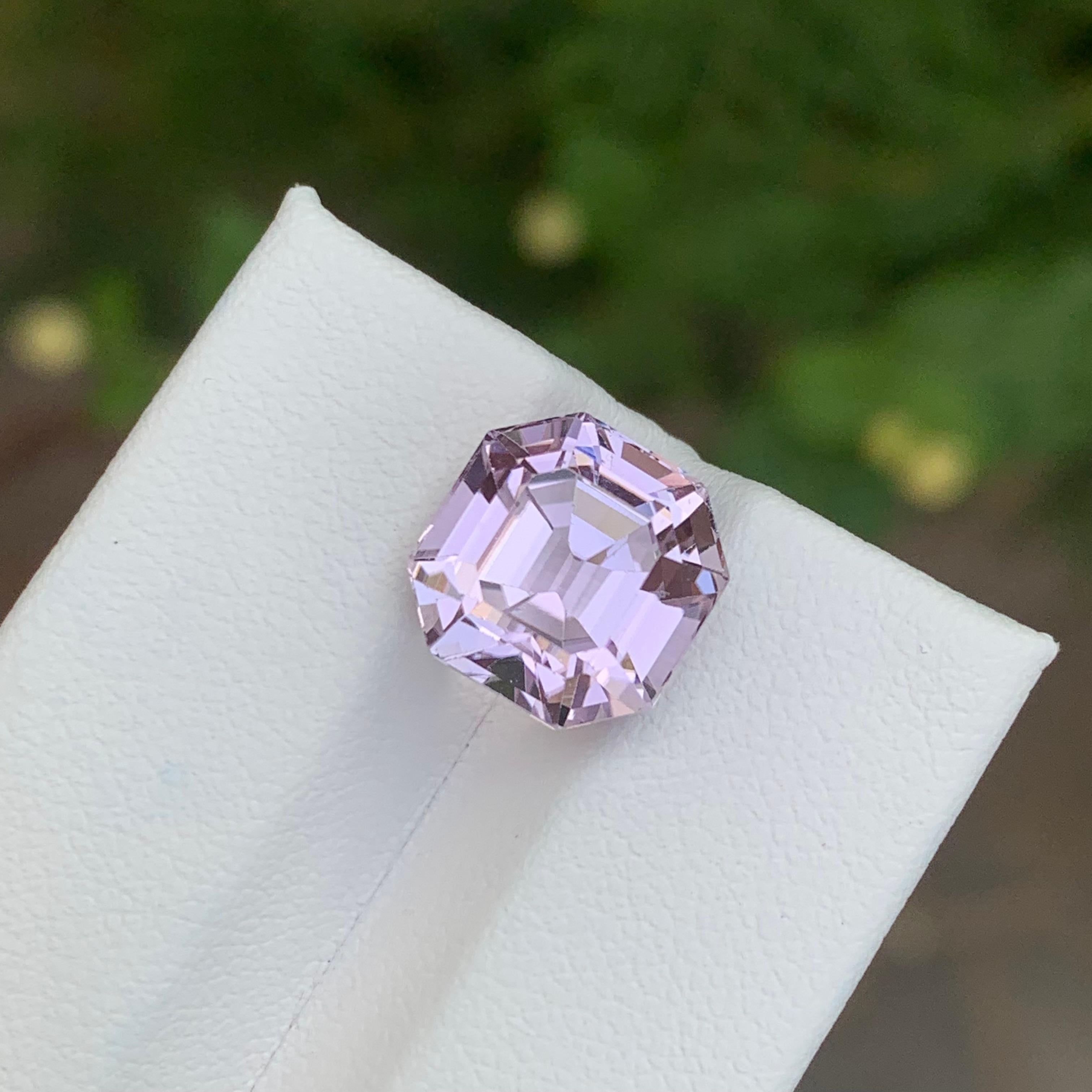 7.25 Carat Natural Loose Kunzite Octagon Shape Gemstone For Sale 5