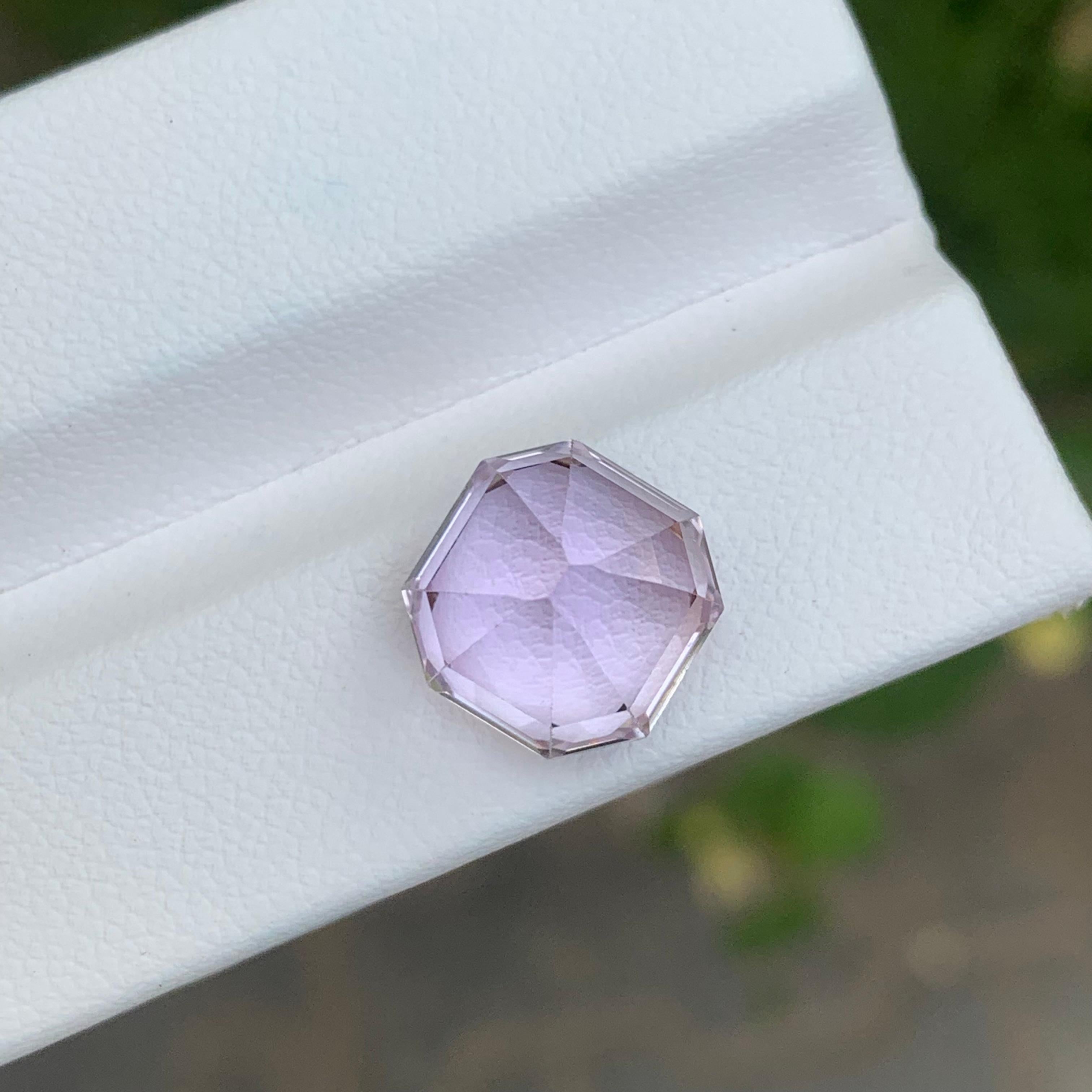 7.25 Carat Natural Loose Kunzite Octagon Shape Gemstone In New Condition For Sale In Peshawar, PK