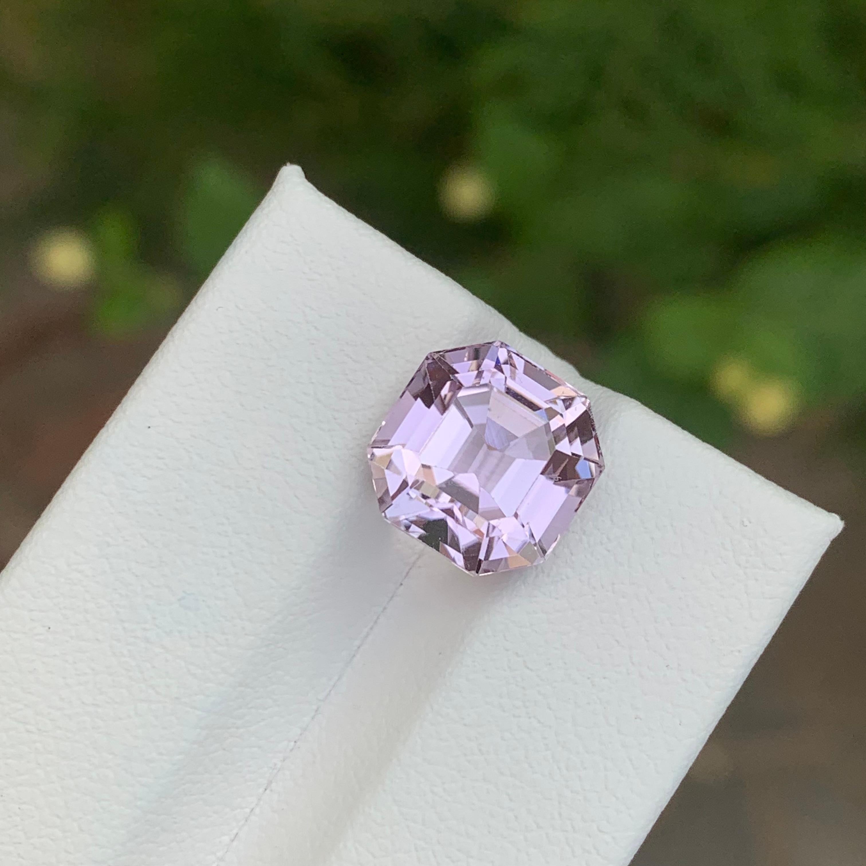 7.25 Carat Natural Loose Kunzite Octagon Shape Gemstone For Sale 1