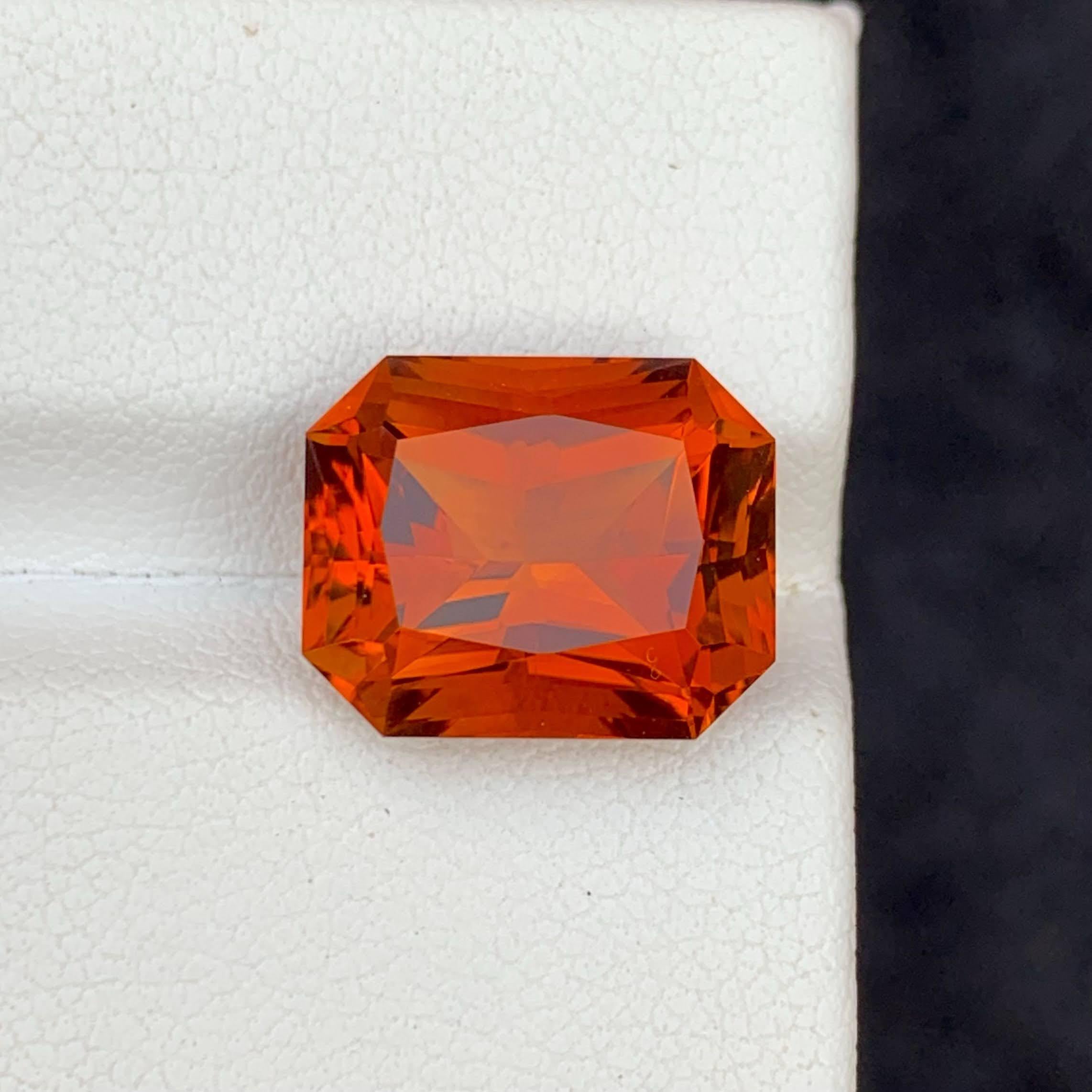 Gewicht 7,25 Karat 
Abmessungen 13,0x10,6x8,4mm
Behandlung Keine 
Herkunft Brasilien 
Klarheit Loup Clean 
Formschnitt Kissen Präzision 





Dieser 7,25 Karat schwere, lose Madeira-Citrin zeigt einen atemberaubenden, feurigen gold-orangen Farbton,