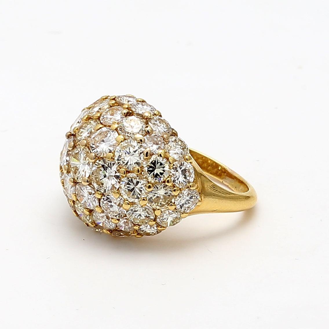 7.25 Carat Round Brilliant G VS1 Diamond 18K Yellow Gold Cluster Ring For Sale 3