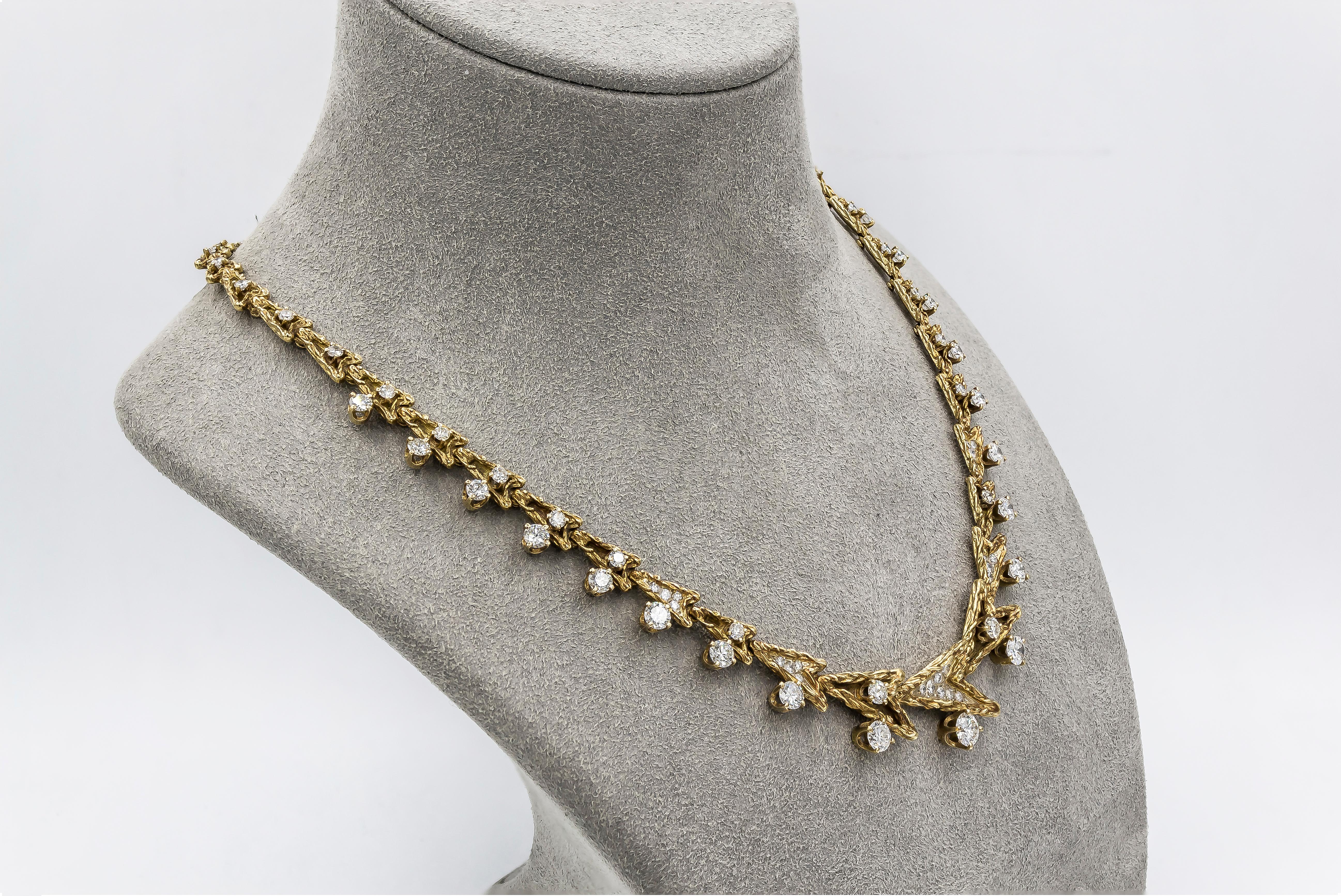 Collier Arrowhead en or jaune avec diamants ronds et brillants de 7,25 carats au total en vente 1