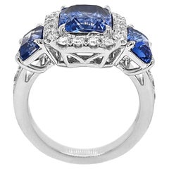 7.26 Carat Sapphire and White Diamond White Gold Ring