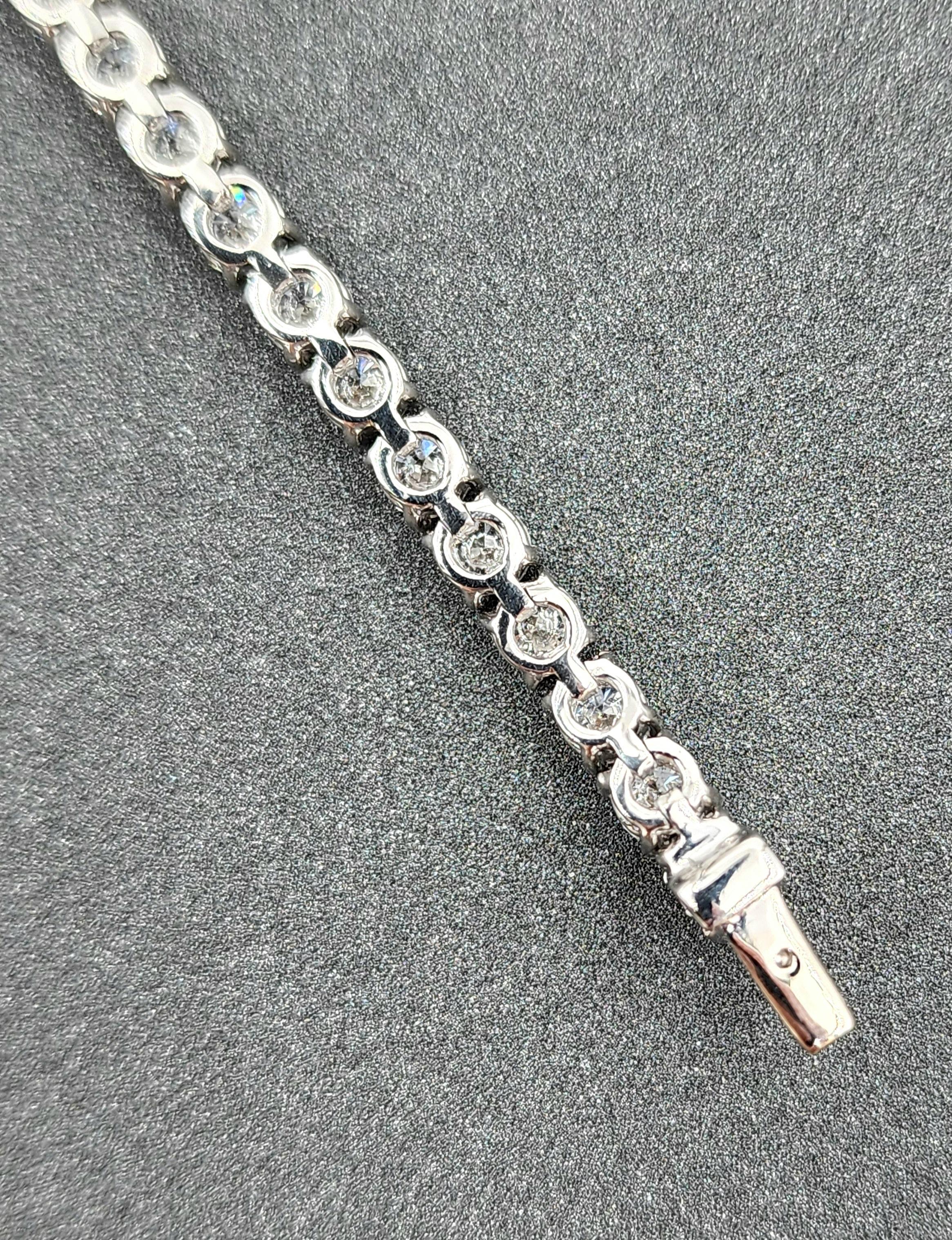 Women's or Men's 7.26 ct Diamond Tennis Bracelet For Sale