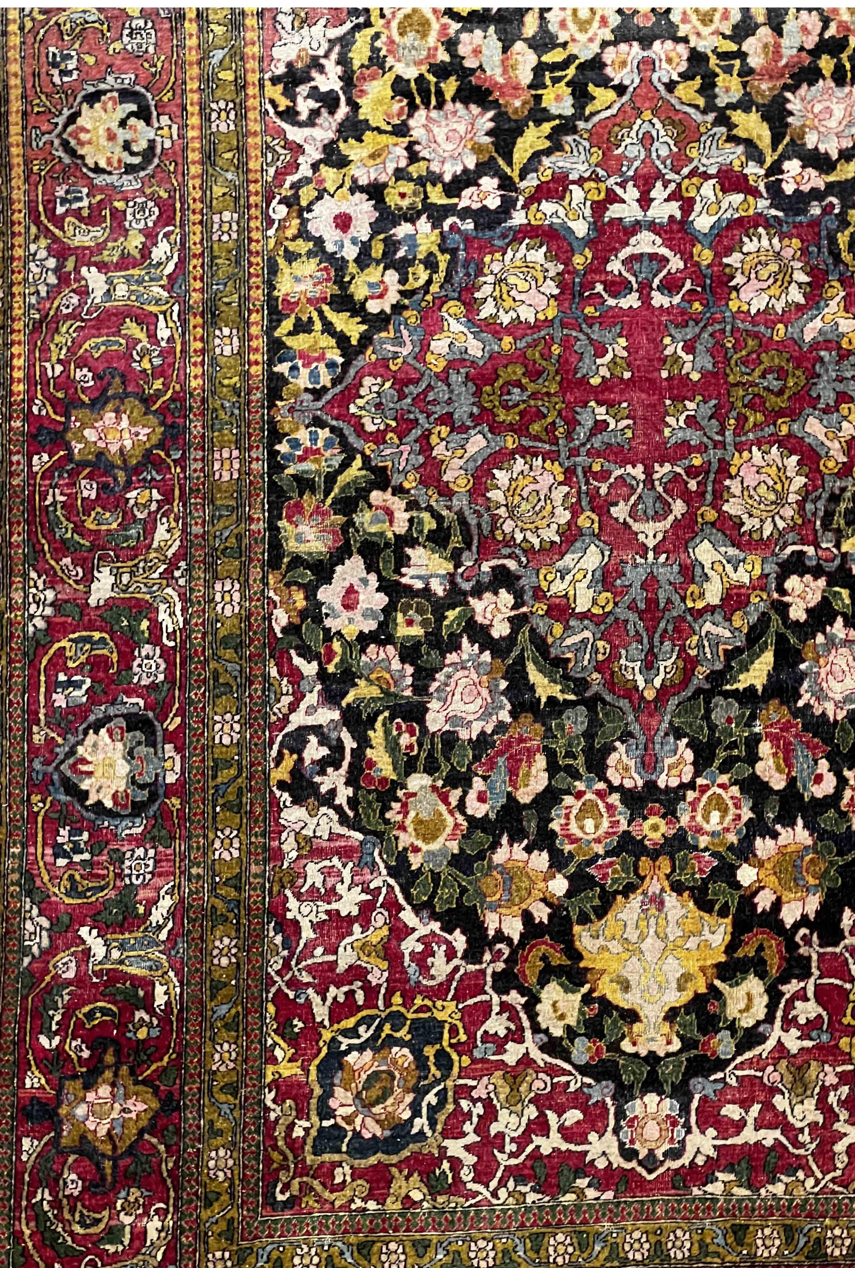 727, Schöner Vintage-Teppich mit Blumenmuster (Wolle) im Angebot