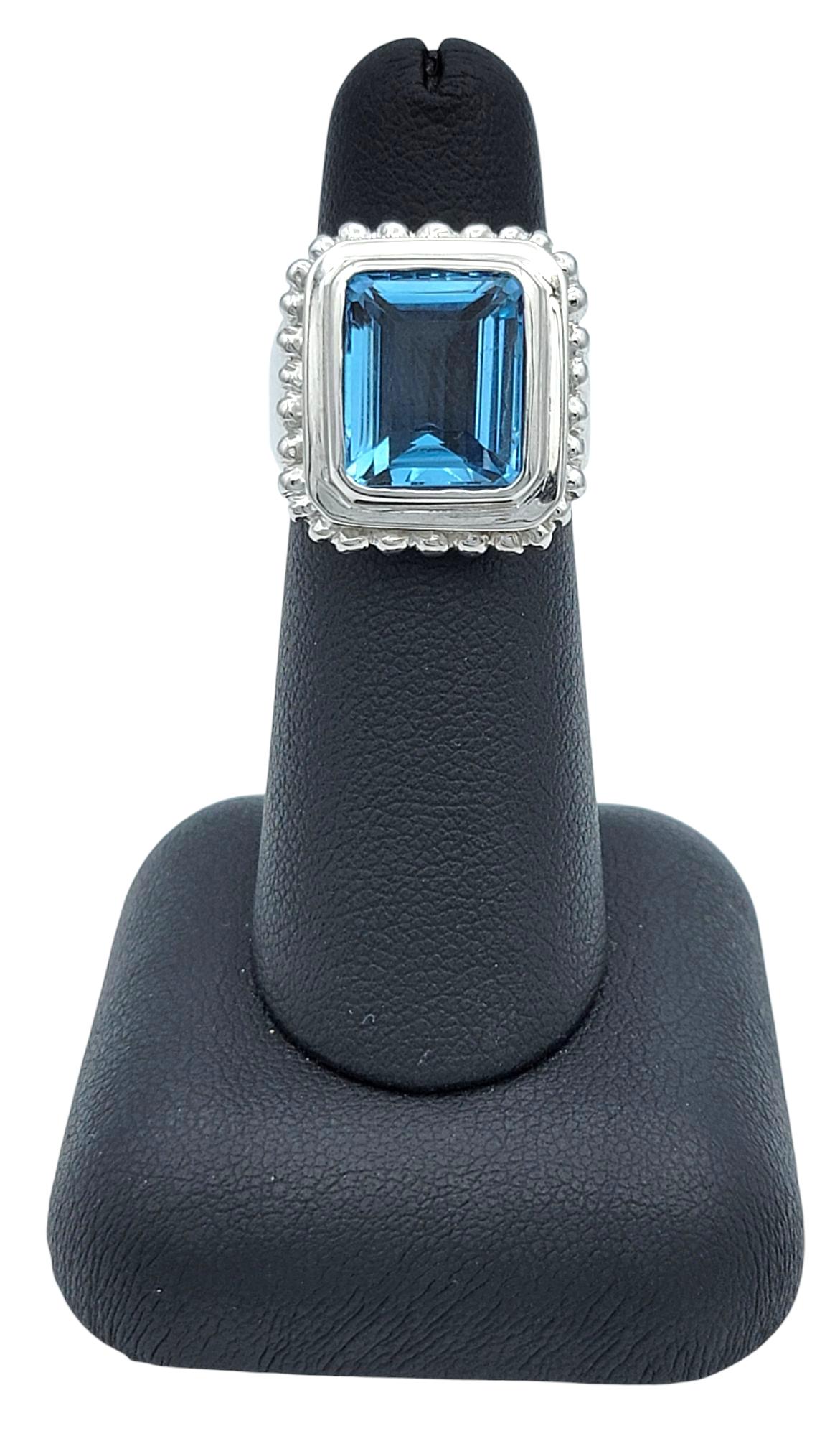 7,27 Karat Blauer Topas im Smaragdschliff mit Wellenschliff und Wellenschliff in 14 Karat Gold Cocktail-Ring im Angebot 4