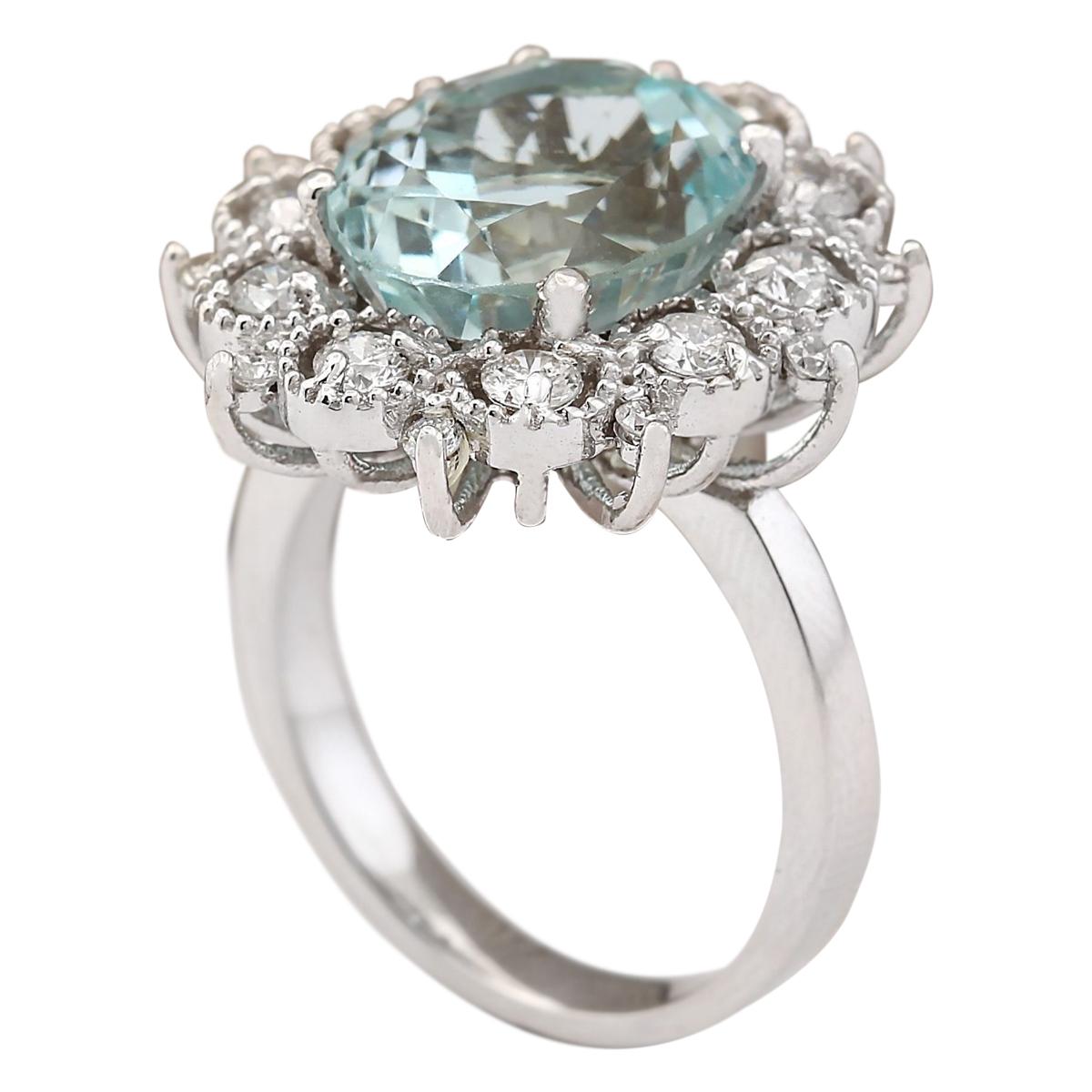 Modern Stunning Natural Aquamarine Diamond Ring In 14 Karat White Gold  For Sale