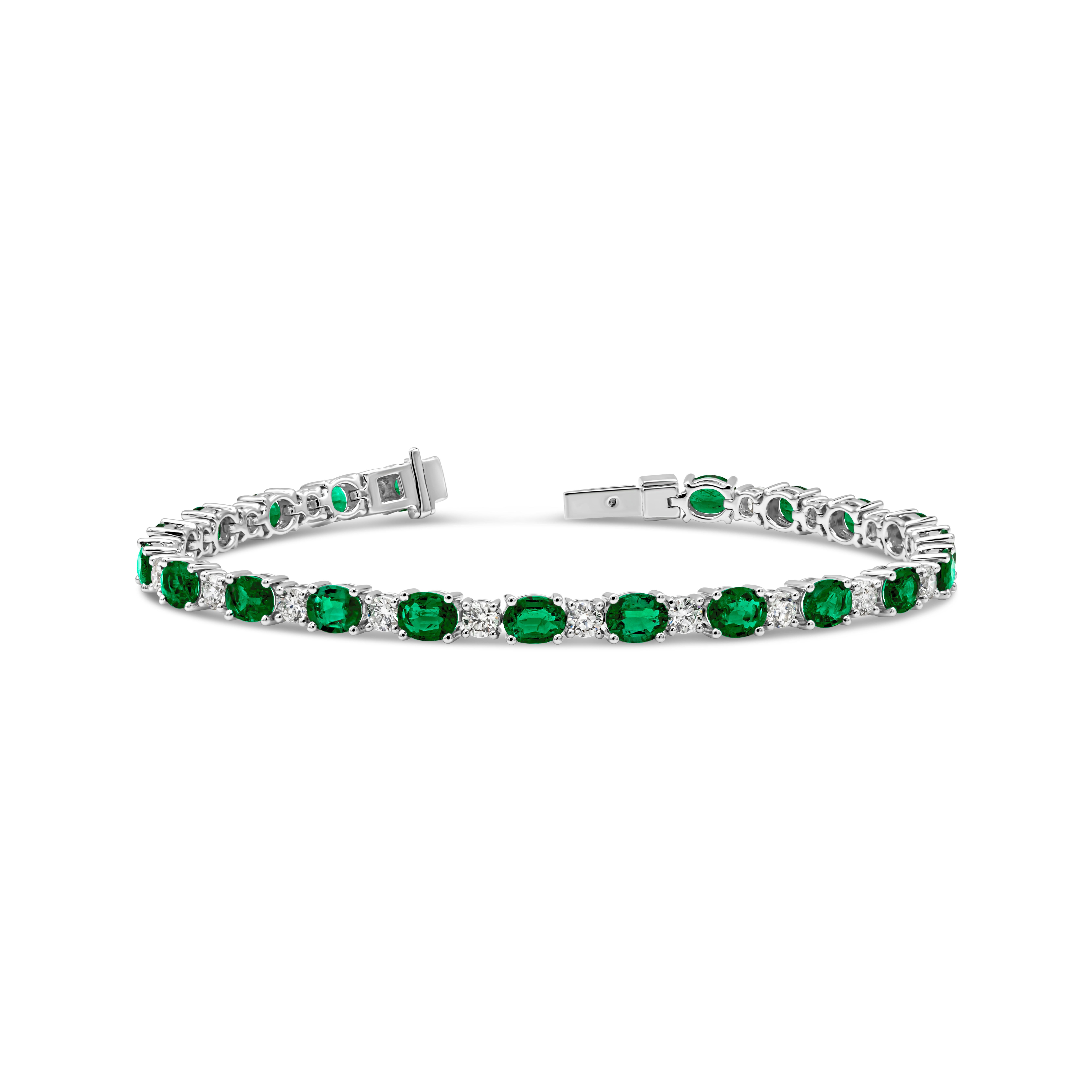 Contemporaneo Roman Malakov Diamonds Bracciale da tennis con smeraldo colombiano e diamanti, taglio ovale, 5,33 carati