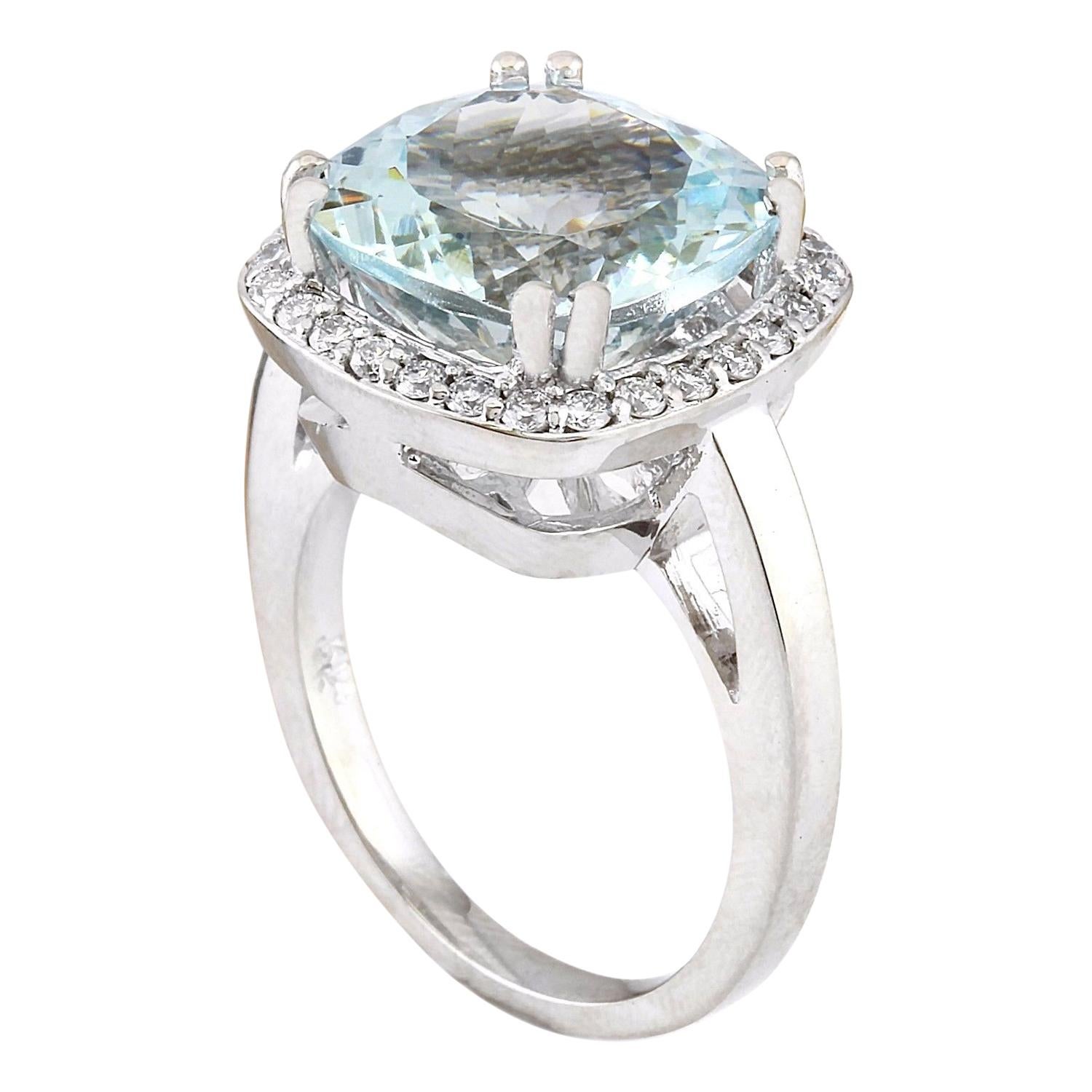 Natural Aquamarine 14 Karat Solid White Gold Diamond Ring In New Condition For Sale In Manhattan Beach, CA